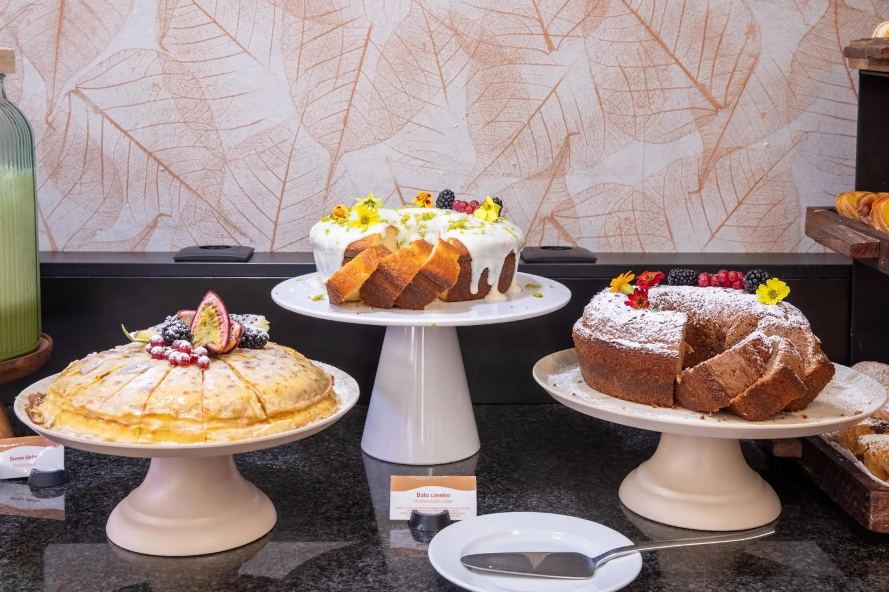 Restaurant/places to eat in VIP Executive Picoas Hotel Restaurant/places to eat in VIP Executive Picoas Hotel