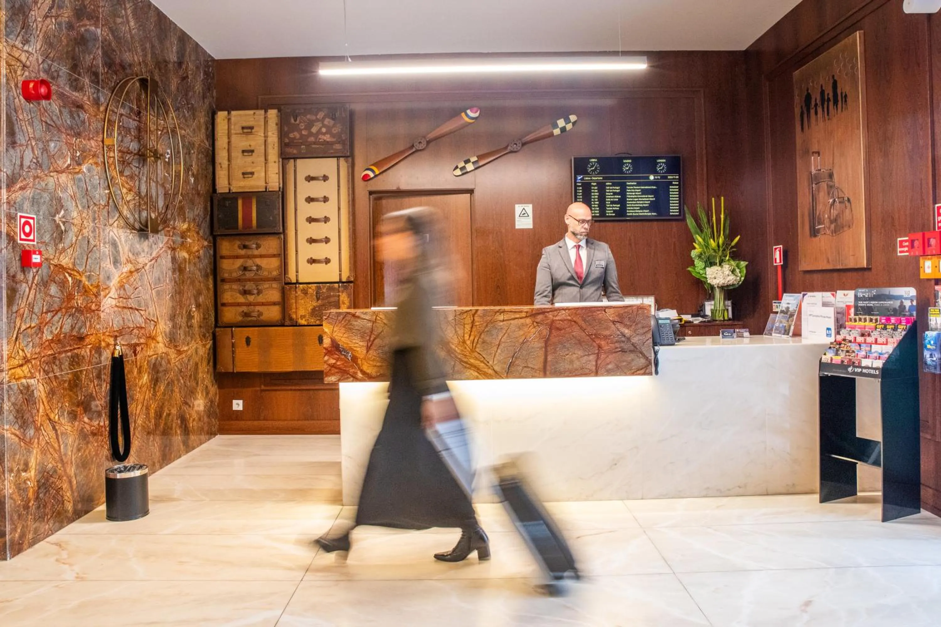 Property building in VIP Executive Picoas Hotel