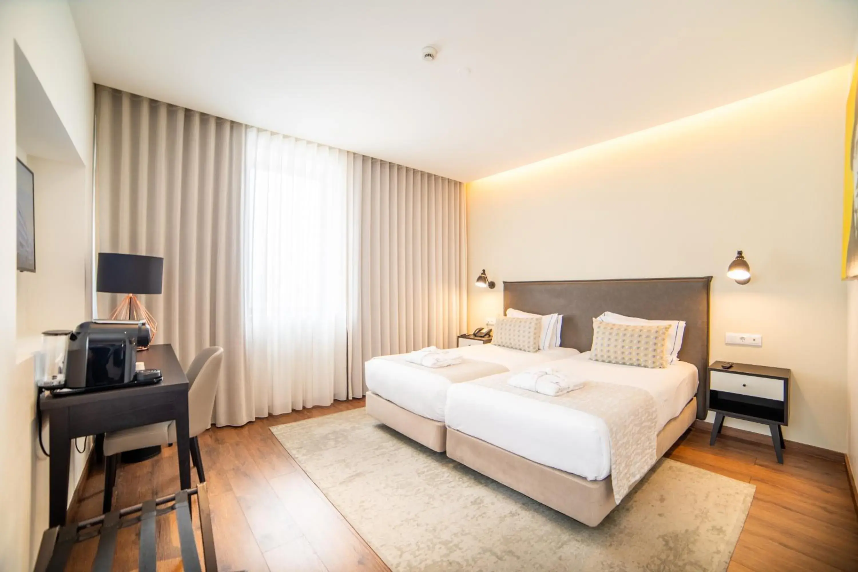 Bedroom, Bed in VIP Executive Picoas Hotel Bedroom, Bed in VIP Executive Picoas Hotel