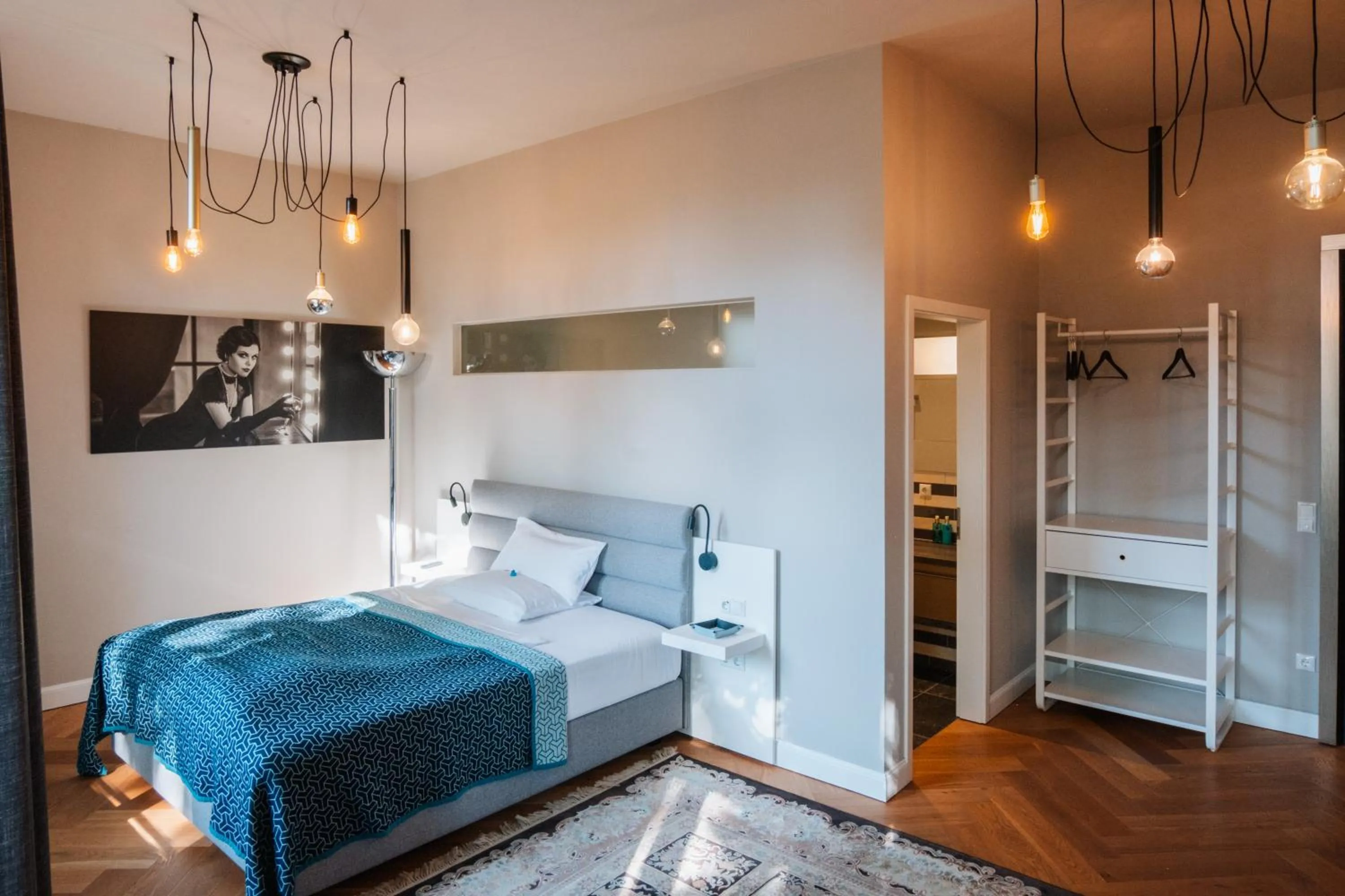 Photo of the whole room, Bed in Villa Glanzstoff