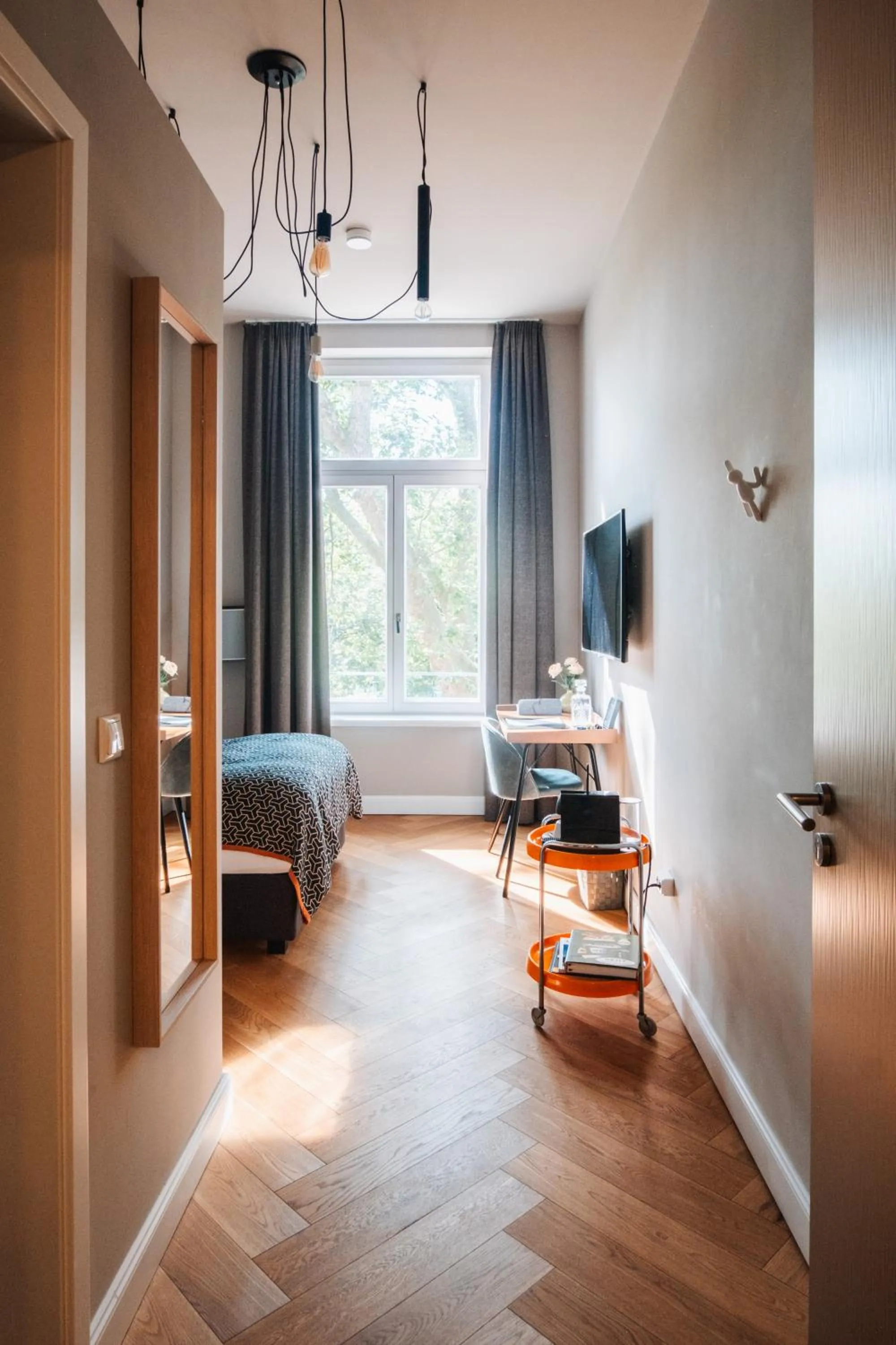 Photo of the whole room, Bed in Villa Glanzstoff