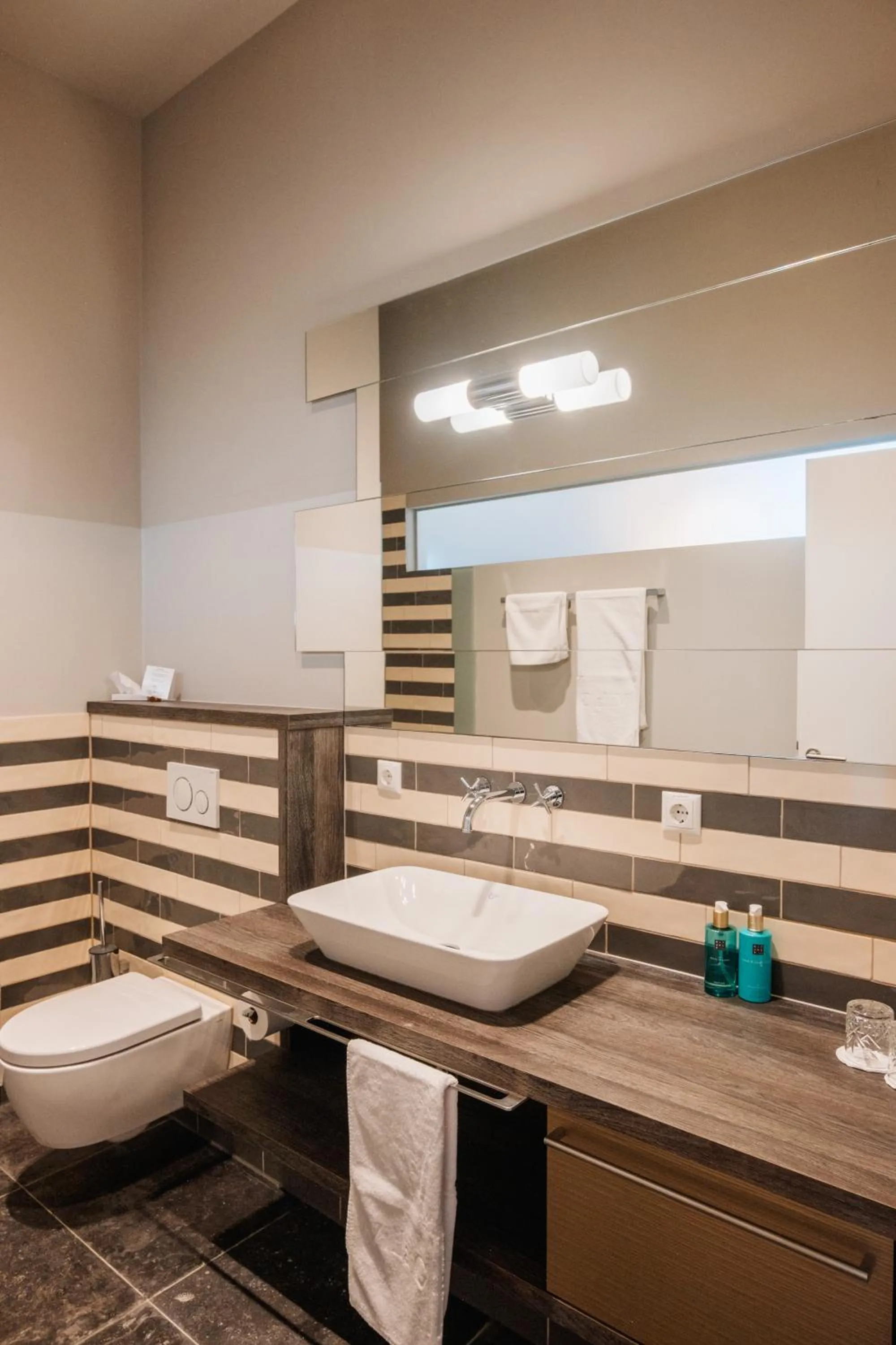 Bathroom in Villa Glanzstoff