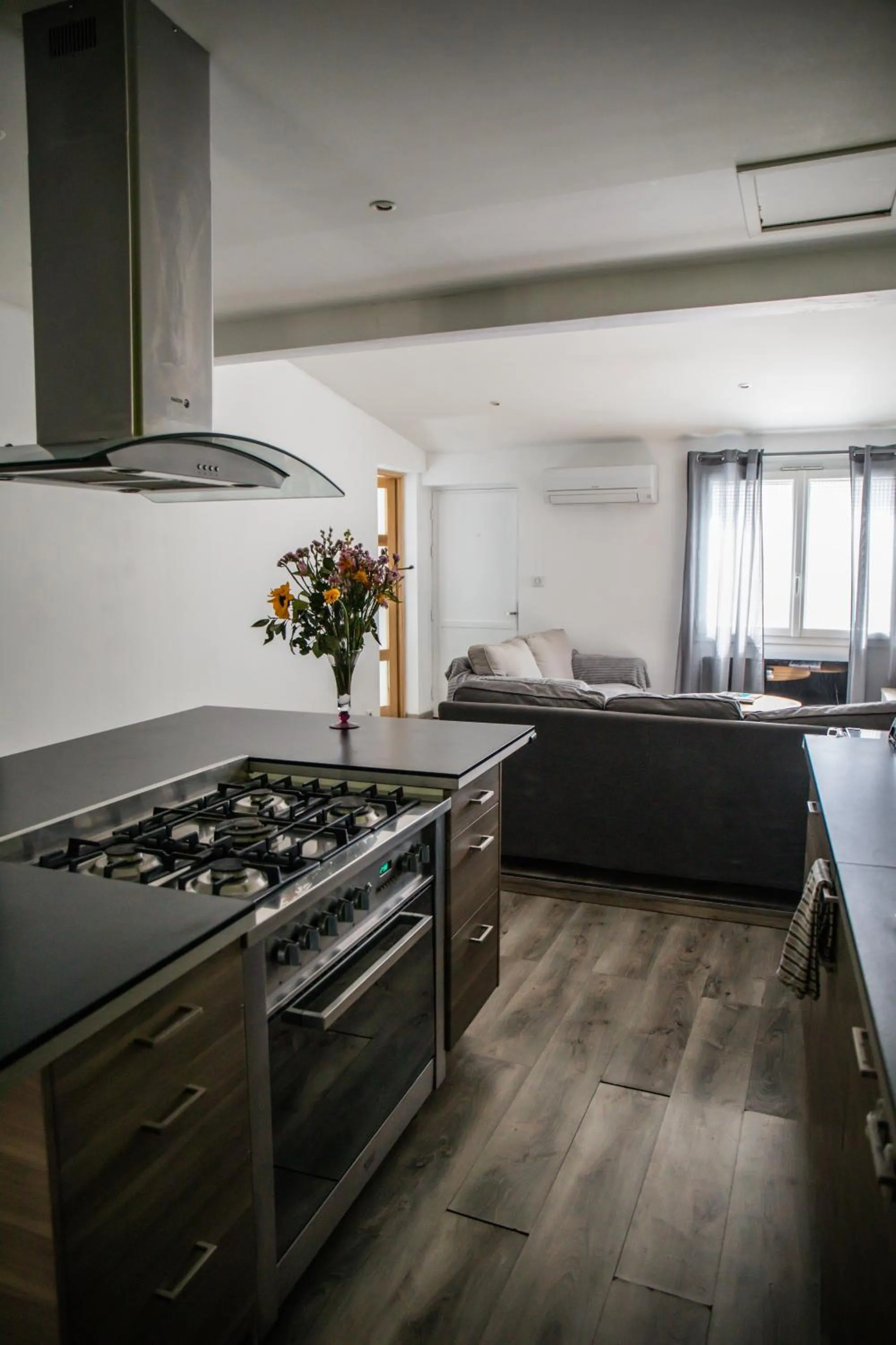 Kitchen or kitchenette in Auberge Sainte Marguerite