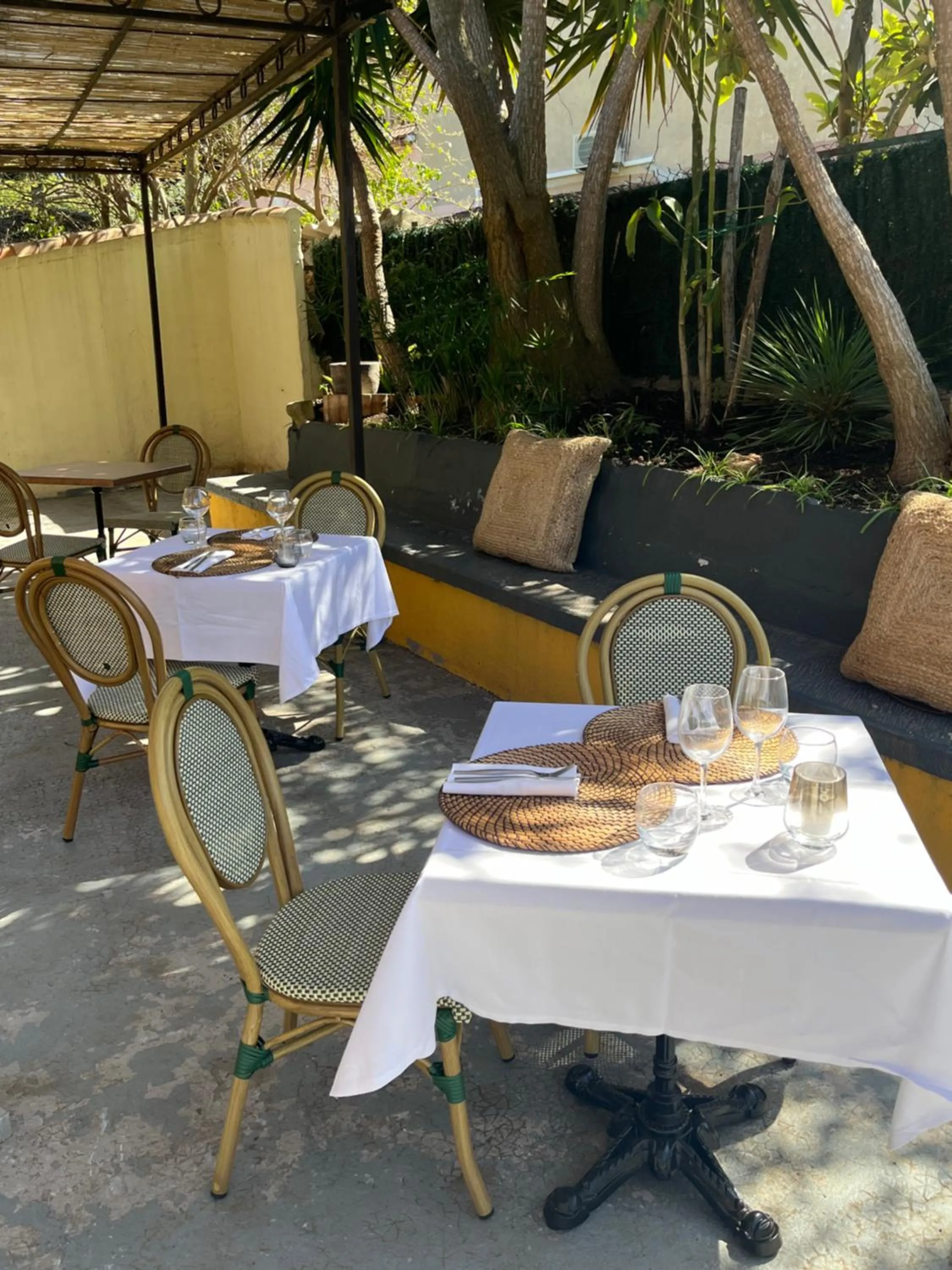 Restaurant/places to eat in Auberge Sainte Marguerite