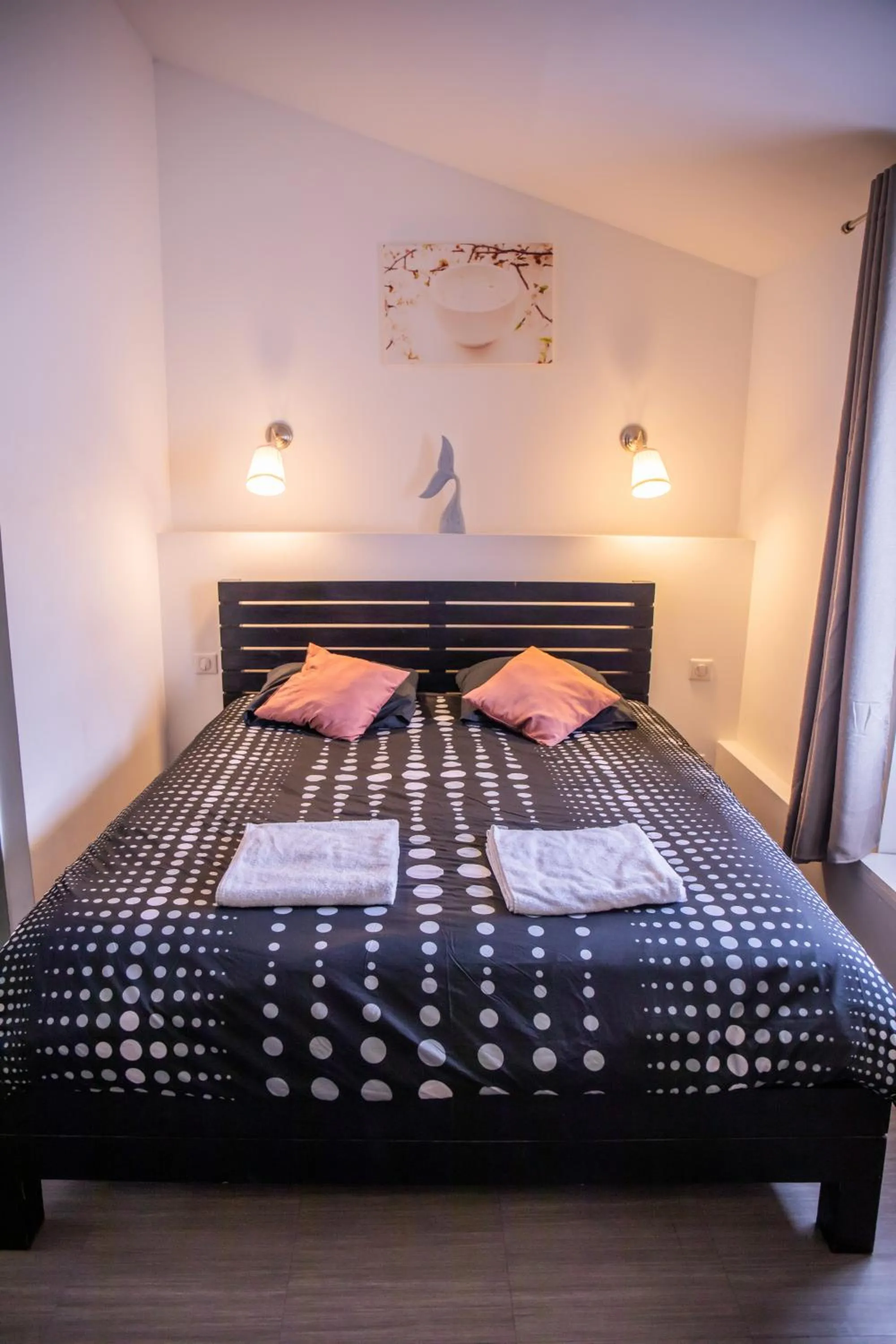 Bedroom, Bed in Auberge Sainte Marguerite