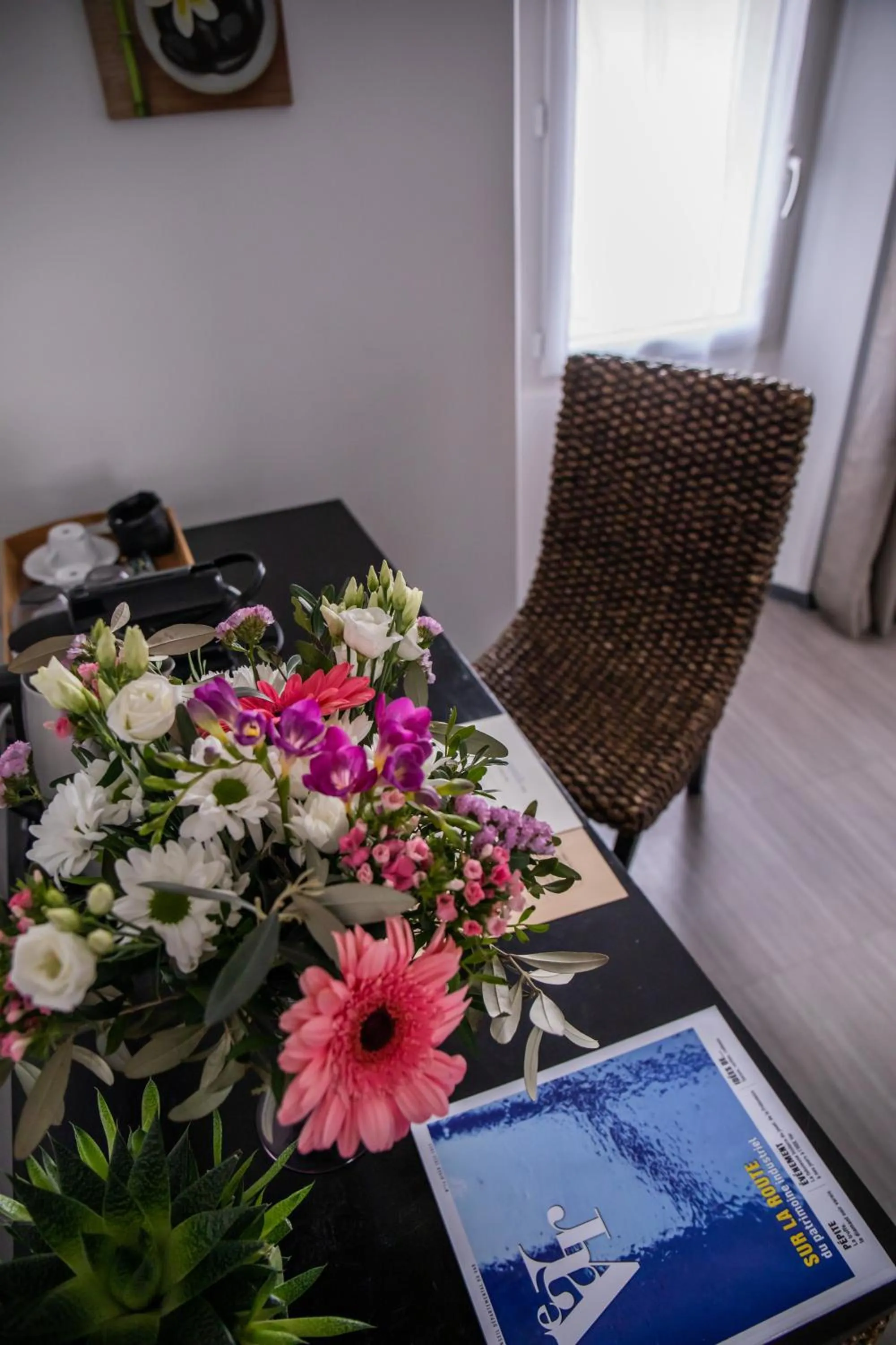 Seating area in Auberge Sainte Marguerite