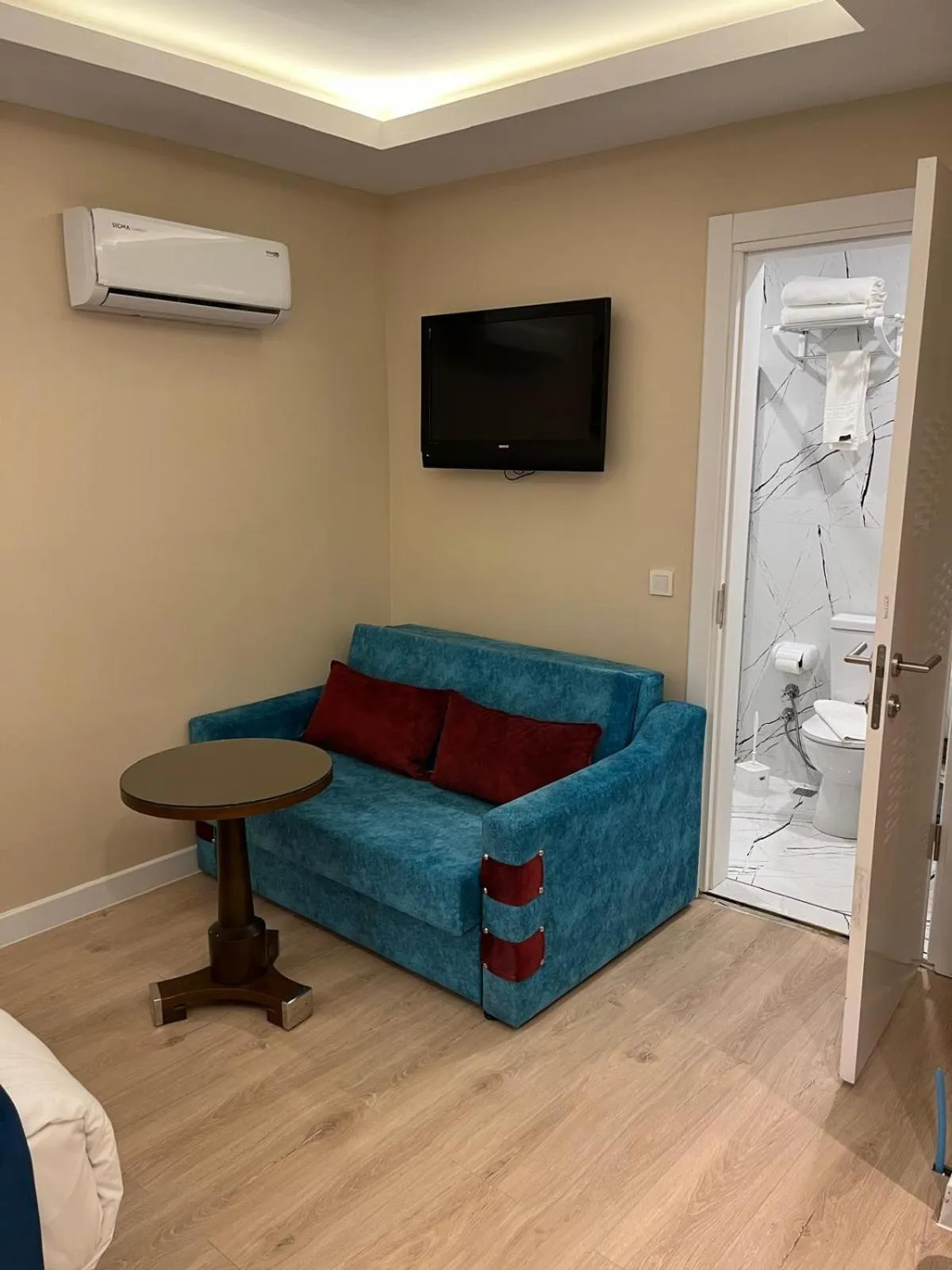 Bed in Hotel Barbarosa