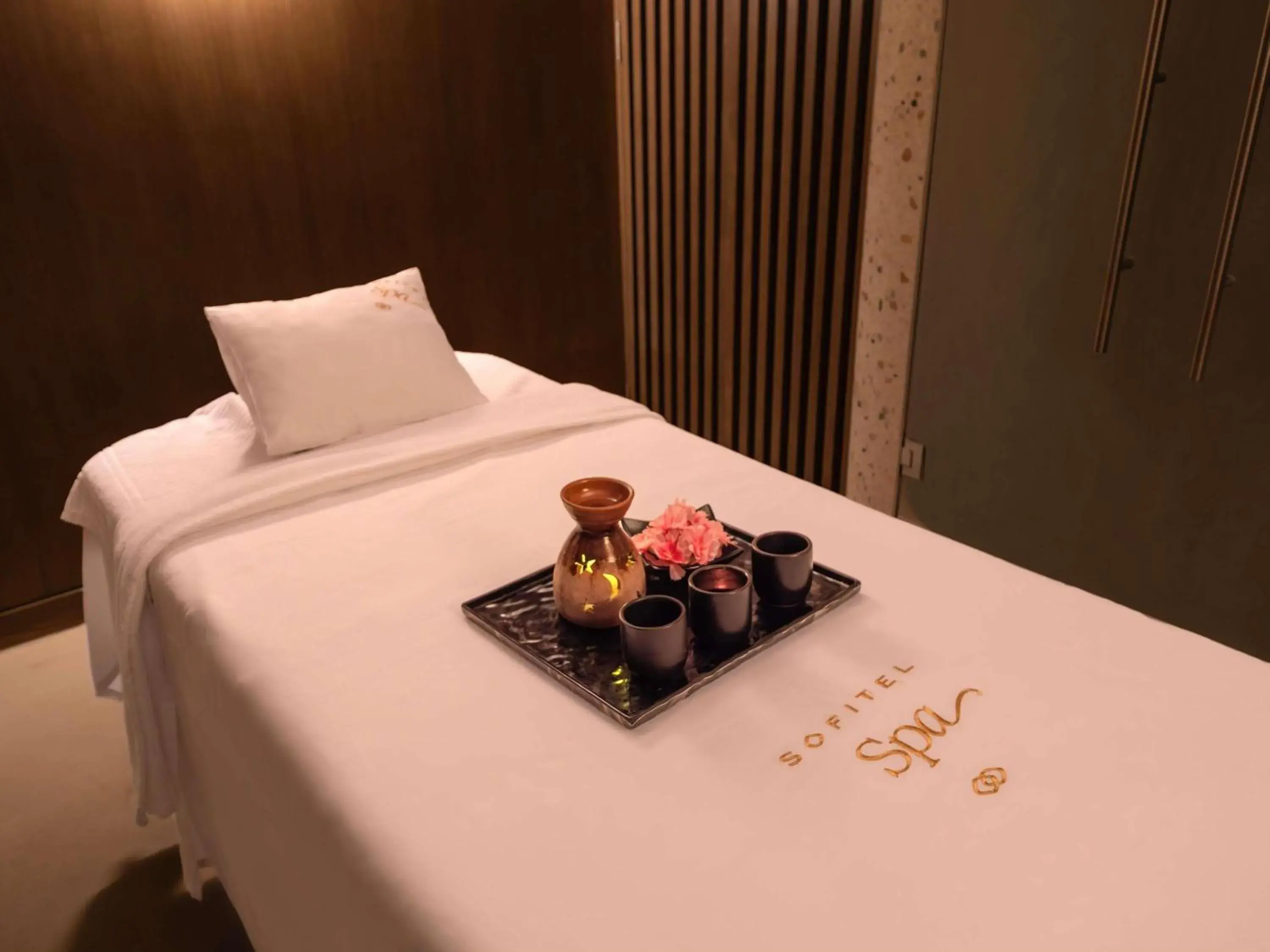 Spa and wellness centre/facilities, Bed in Sofitel Cairo Downtown Nile Spa and wellness centre/facilities, Bed in Sofitel Cairo Downtown Nile