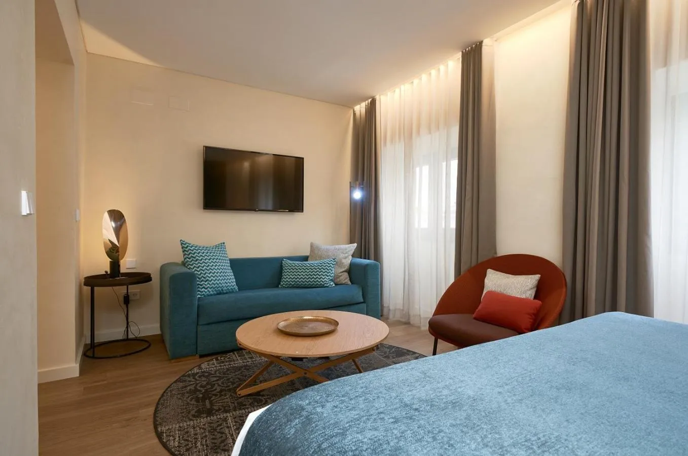 Living room, Bed in Suites Murillo Plaza Sta. Cruz