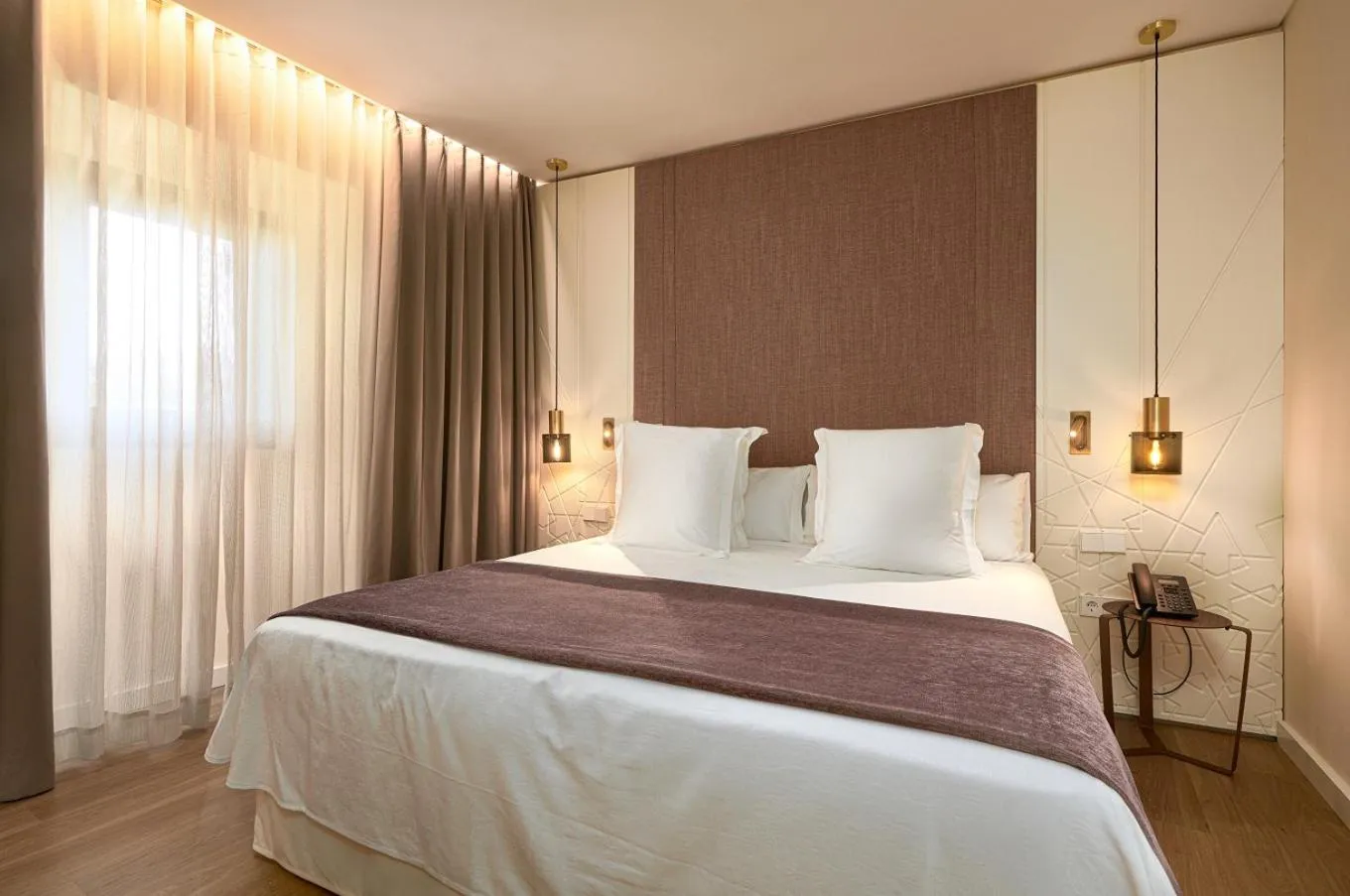 Bed in Suites Murillo Plaza Sta. Cruz