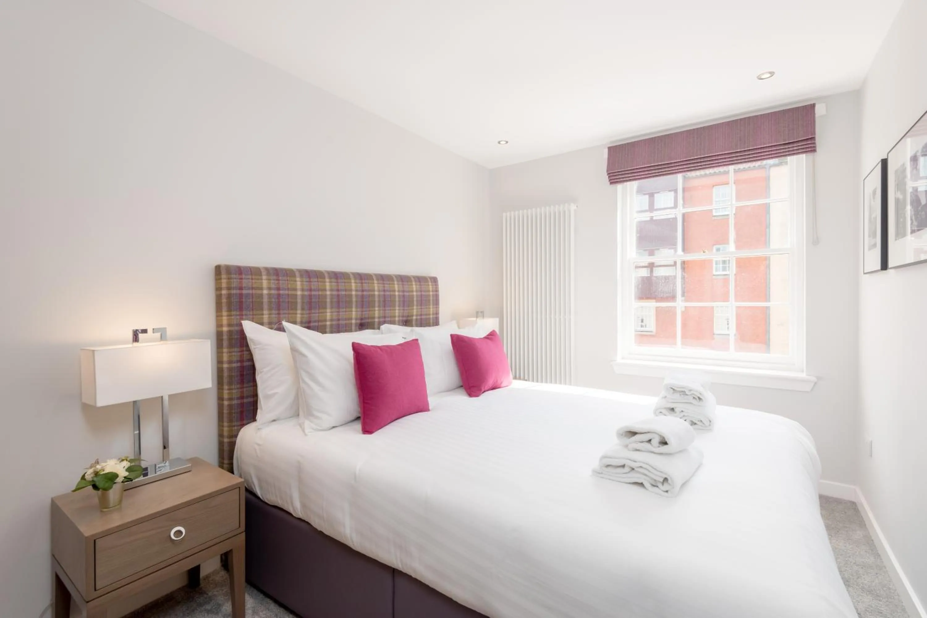 Bed in Destiny Scotland - Royal Mile Residence