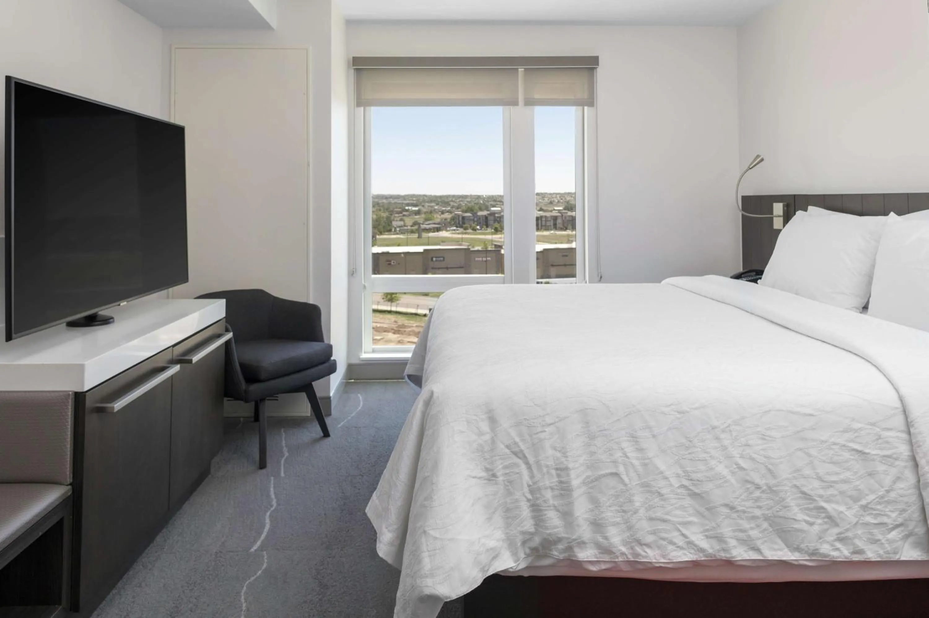 Bedroom, Bed in Hilton Garden Inn Denver/Thornton