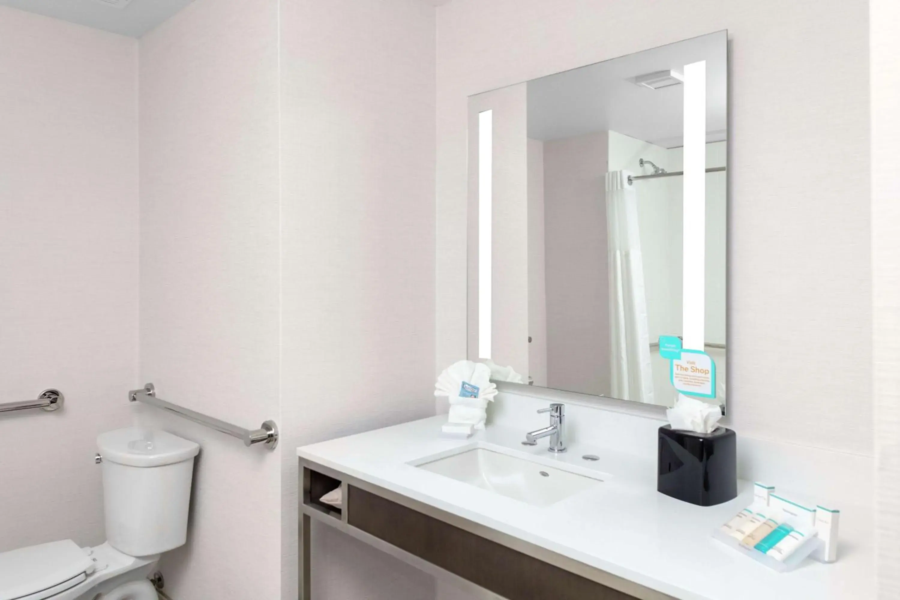 King Room with Roll-In Shower - Mobility Access in Hilton Garden Inn Denver/Thornton King Room with Roll-In Shower - Mobility Access in Hilton Garden Inn Denver/Thornton