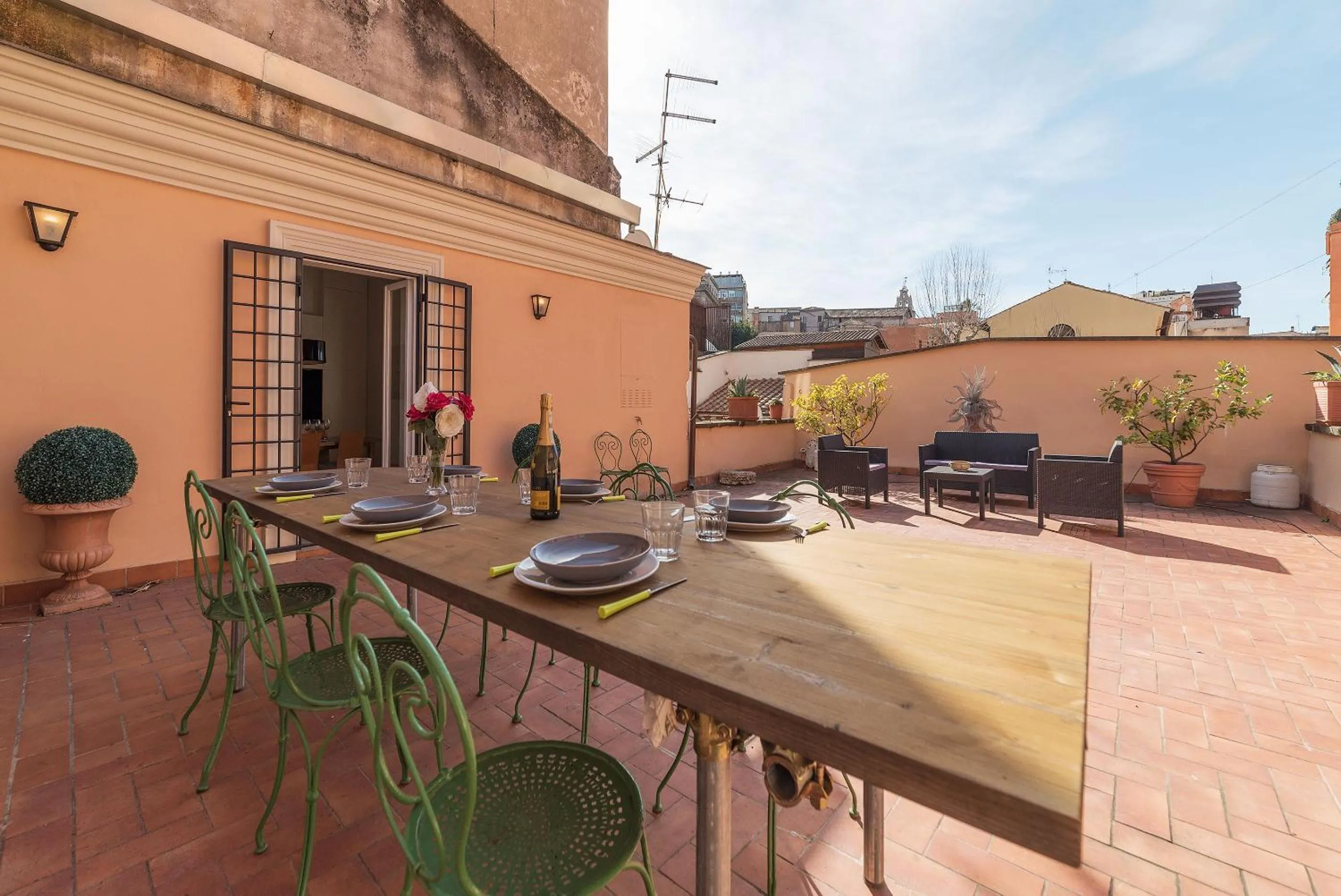 Monti Stunning Apartment with Terrace