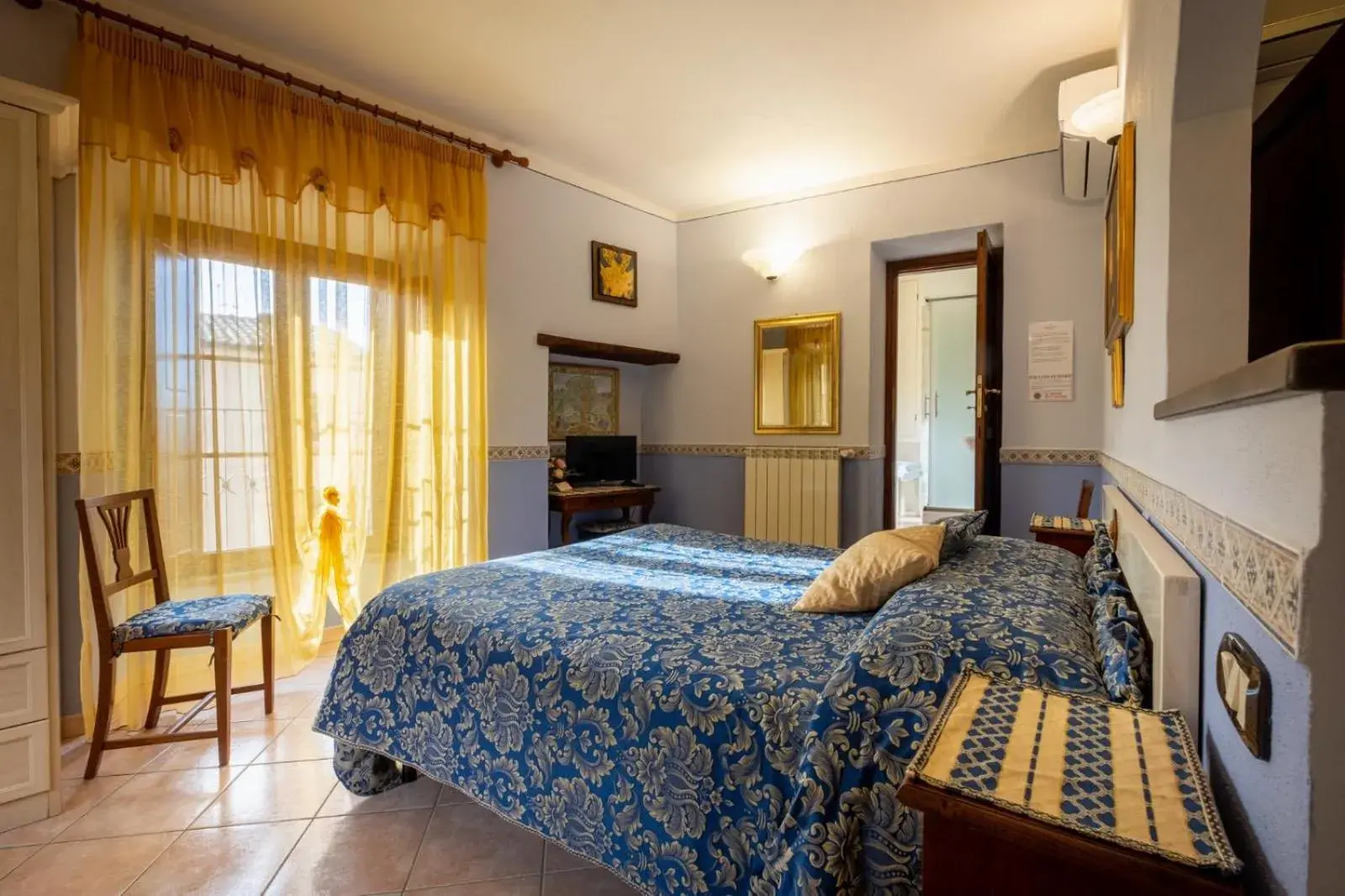 Superior Triple Room in B&B Il Tufo Rosa Superior Triple Room in B&B Il Tufo Rosa