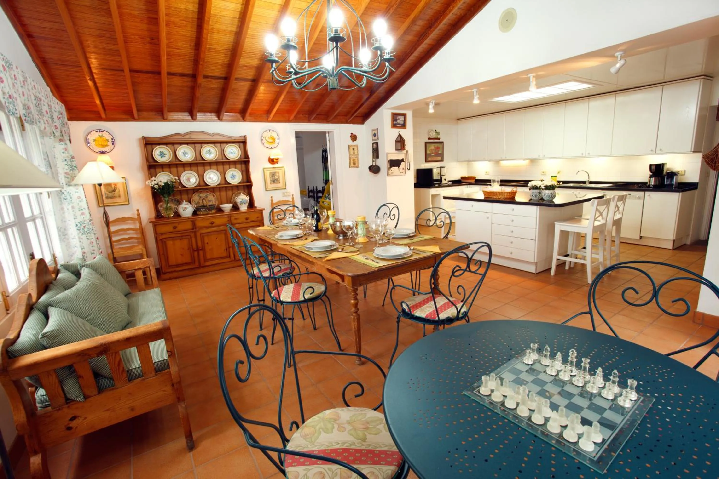 Kitchen or kitchenette in Casa Rural La Asomadita