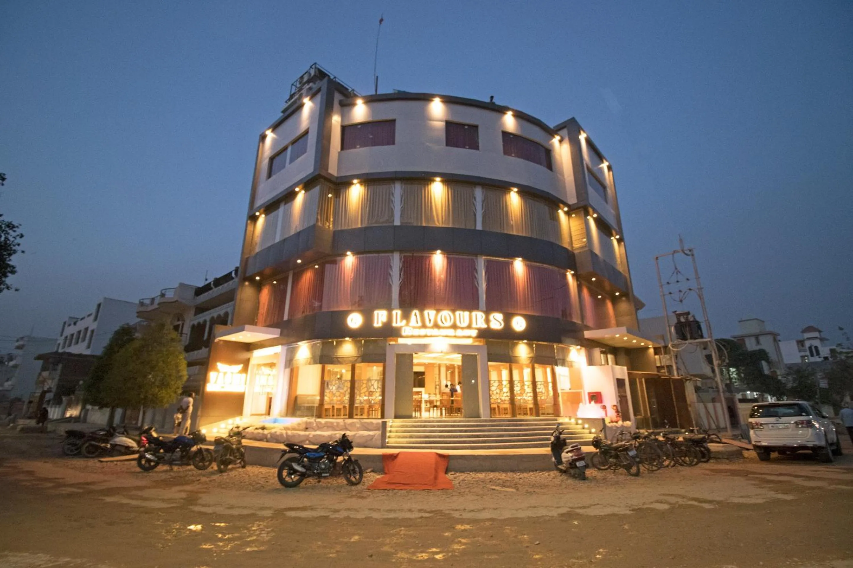 Facade/entrance in Hotel Vagmi