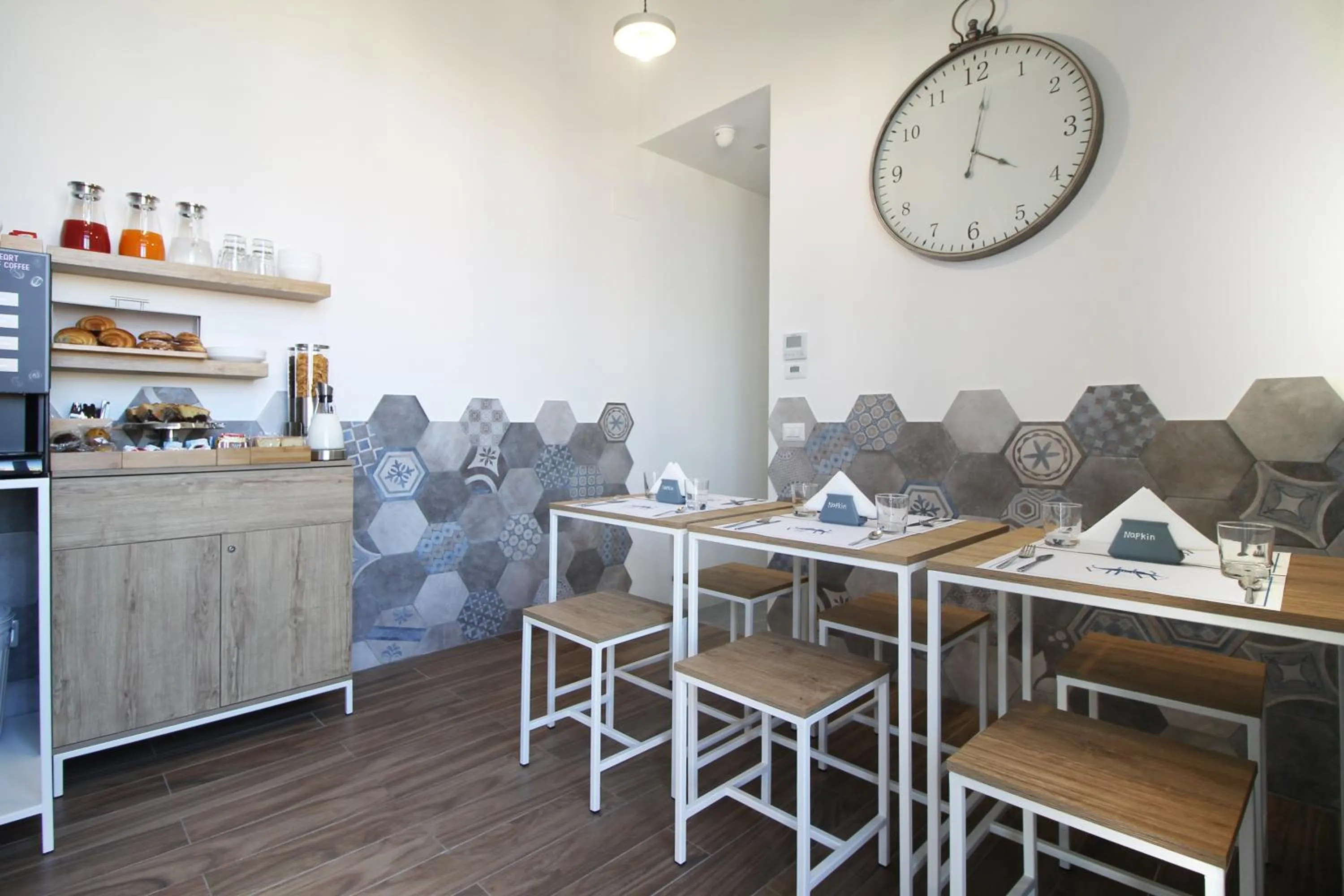 Breakfast in City View Naples