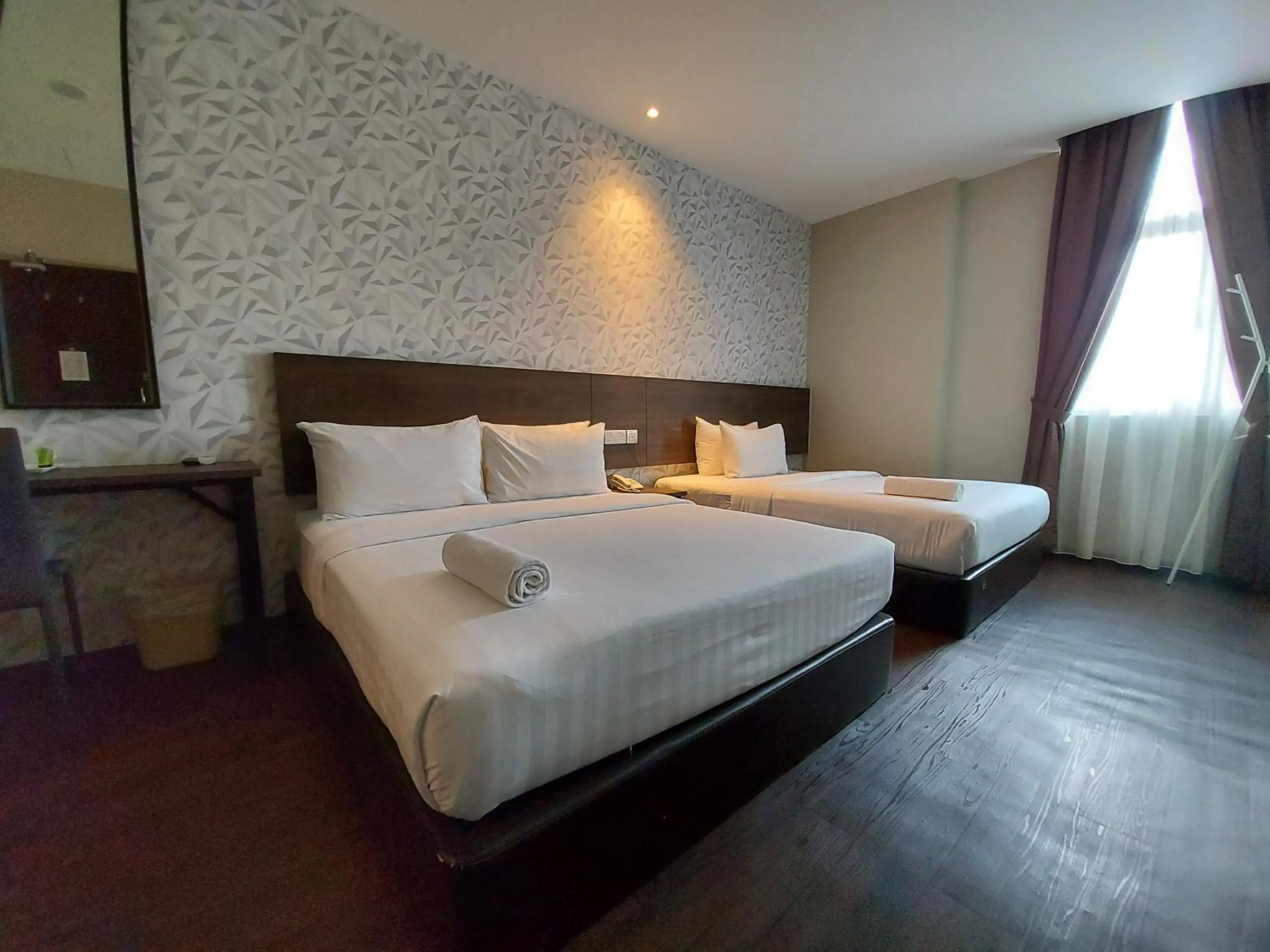 Bed in MIICO Hotel @ Mount Austin