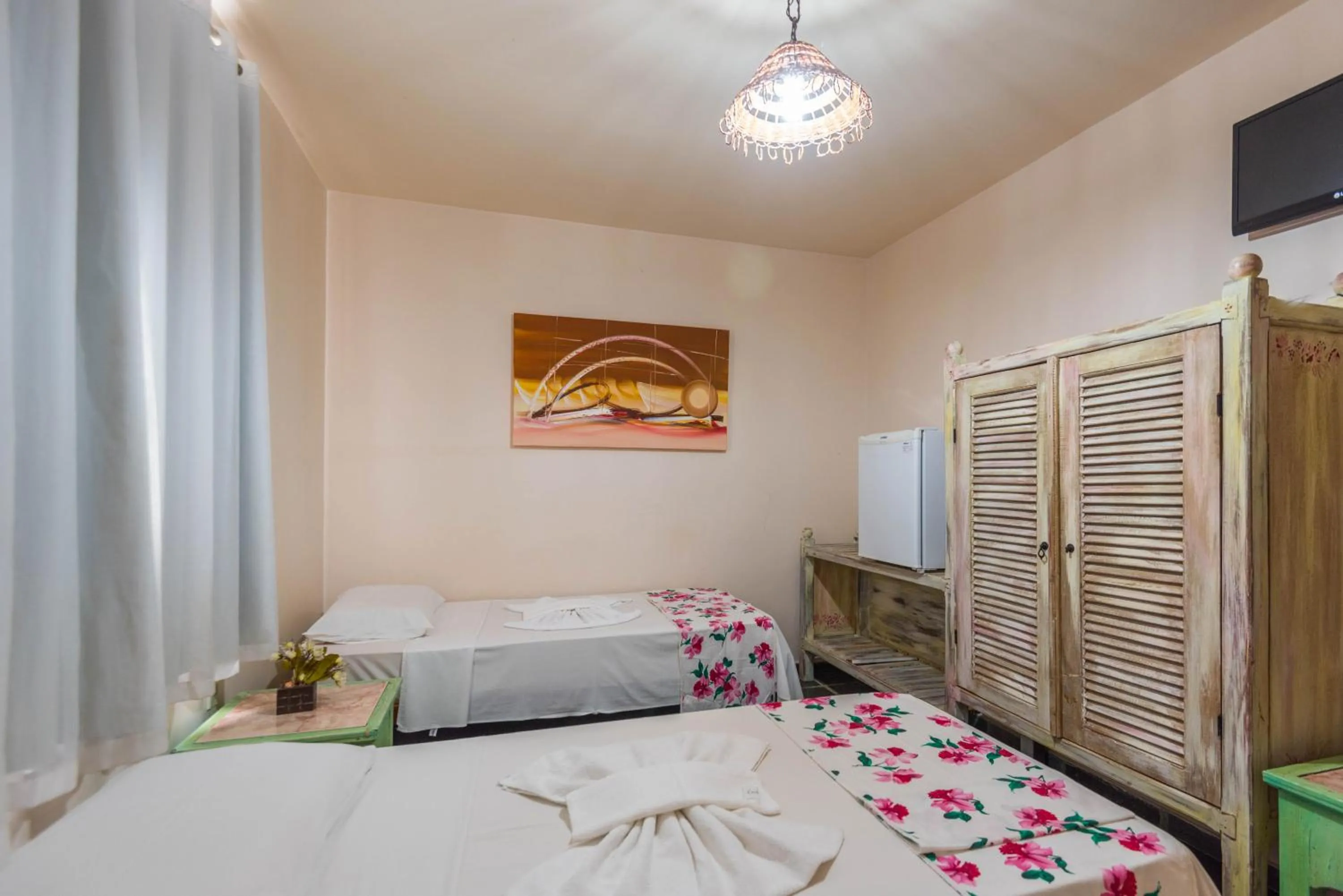 Bedroom, Bed in Vale Verde Praia Hotel