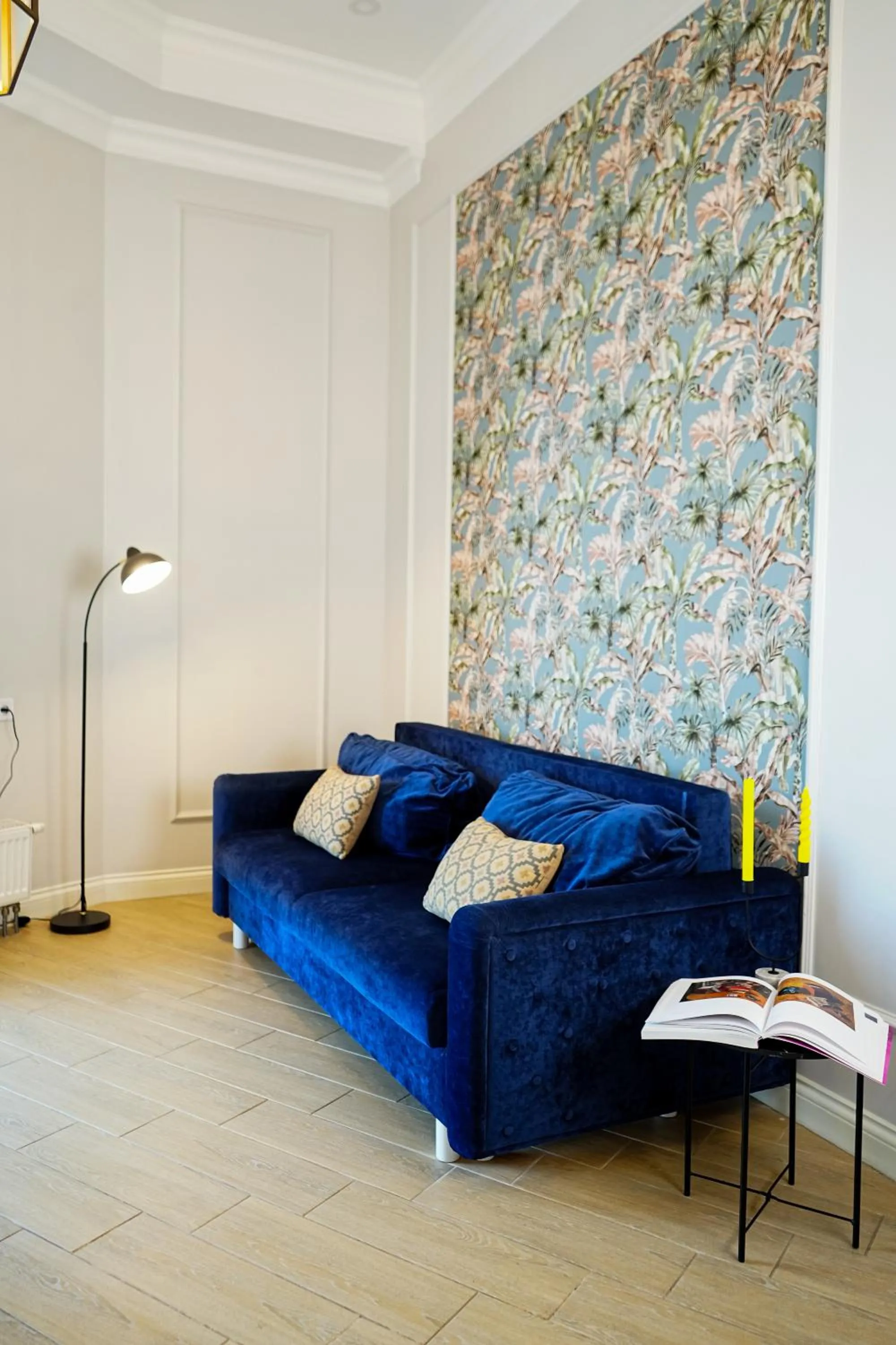 Living room, Bed in Apart hotel Greenwood near Sea