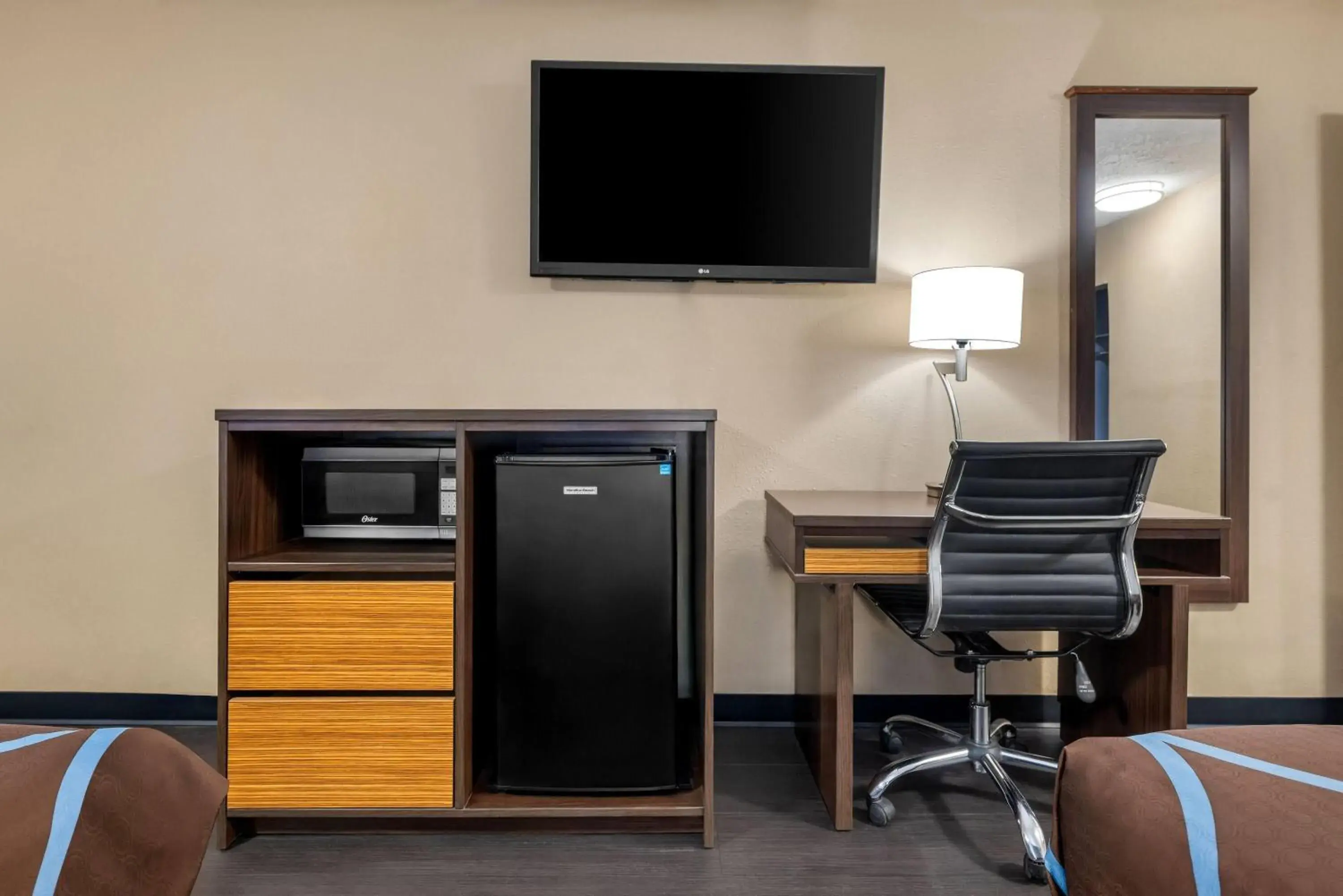 Bed in Super 8 by Wyndham Gadsden AL Bed in Super 8 by Wyndham Gadsden AL