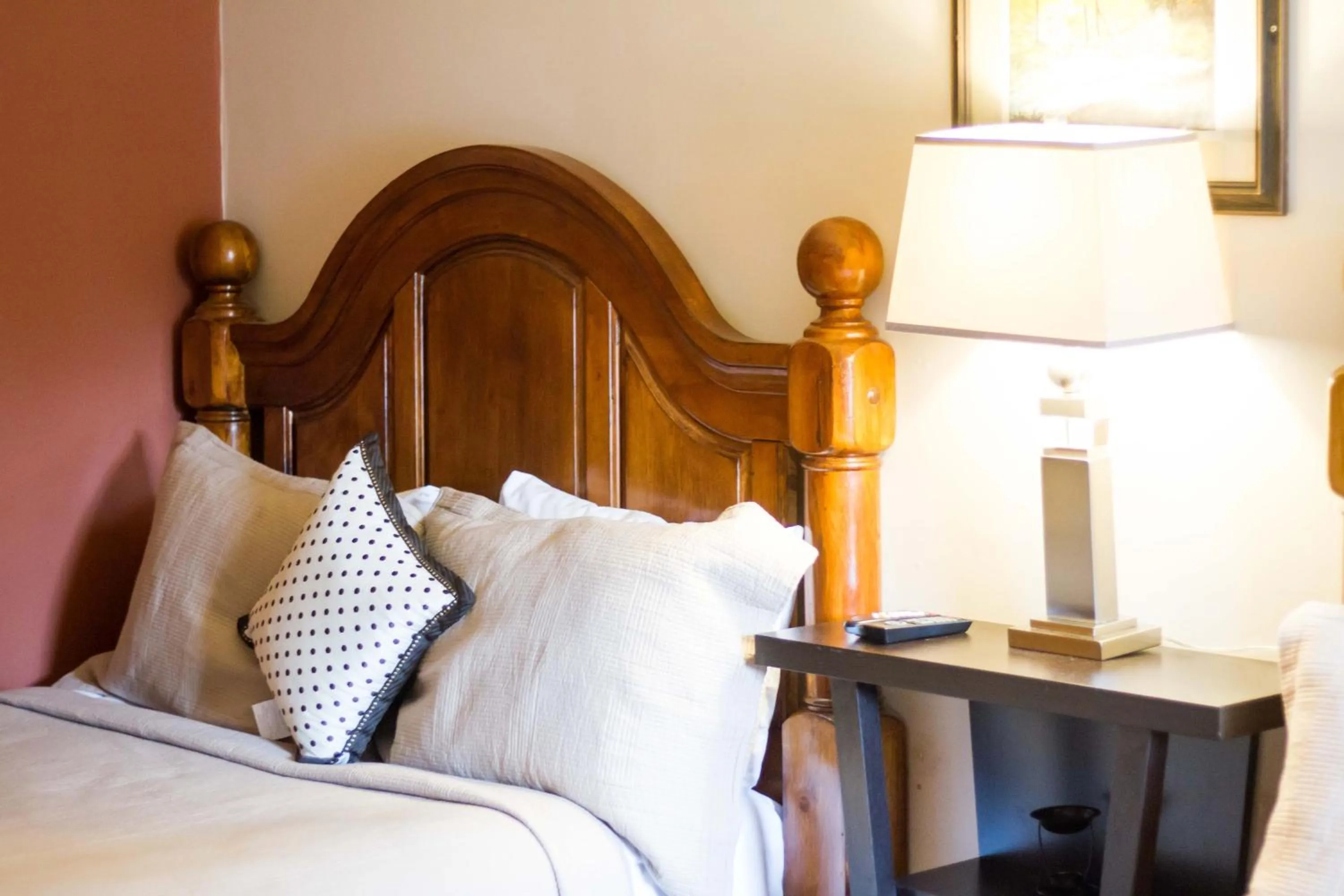 Decorative detail in Niagara Falls Motor Lodge