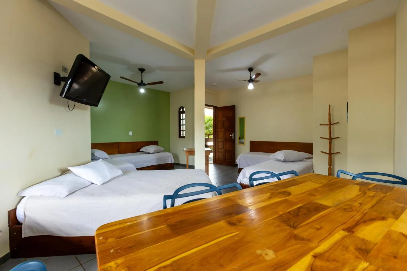 Bedroom, Bed in Chalés Four Seasons