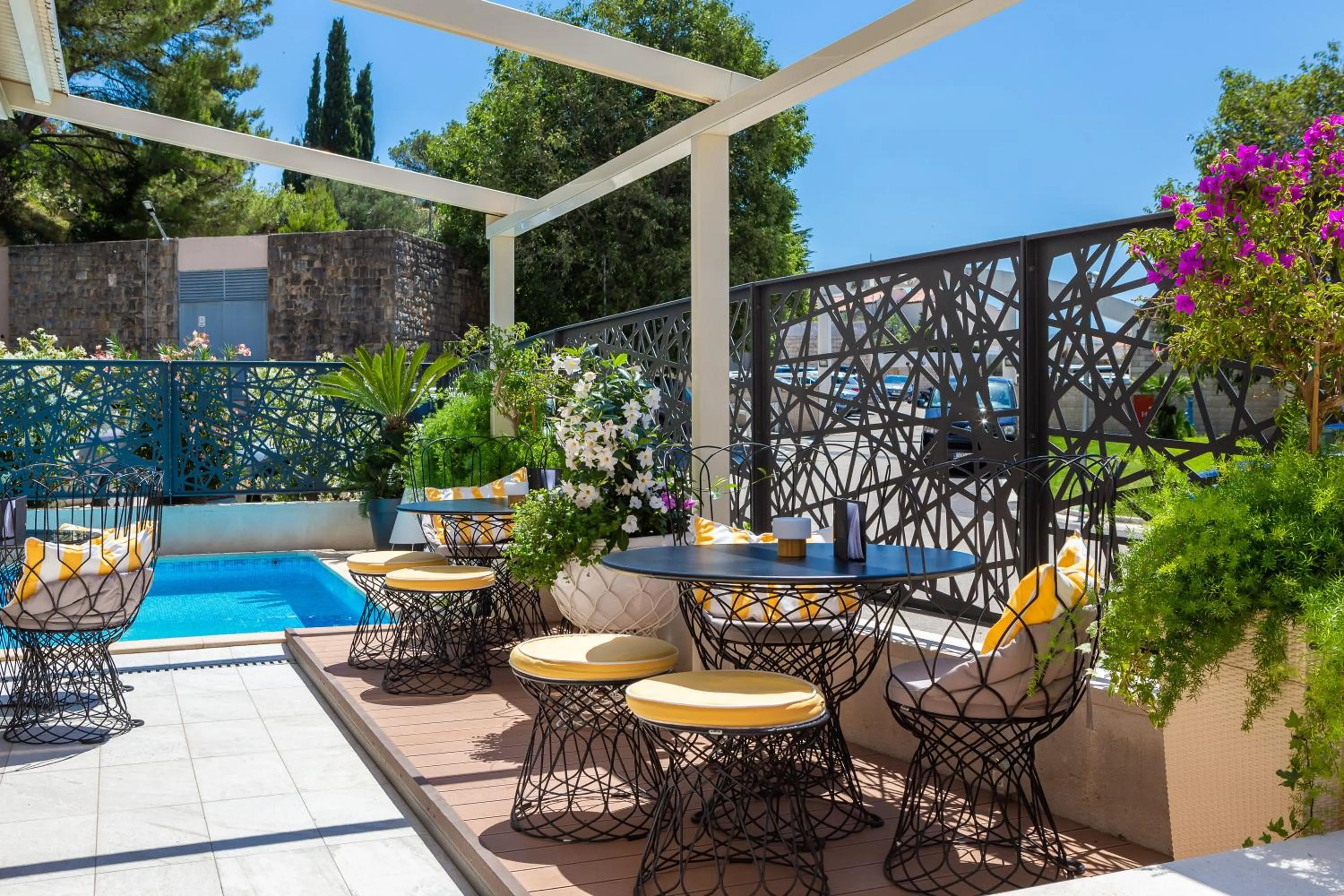 Day in Aparthotel Flora