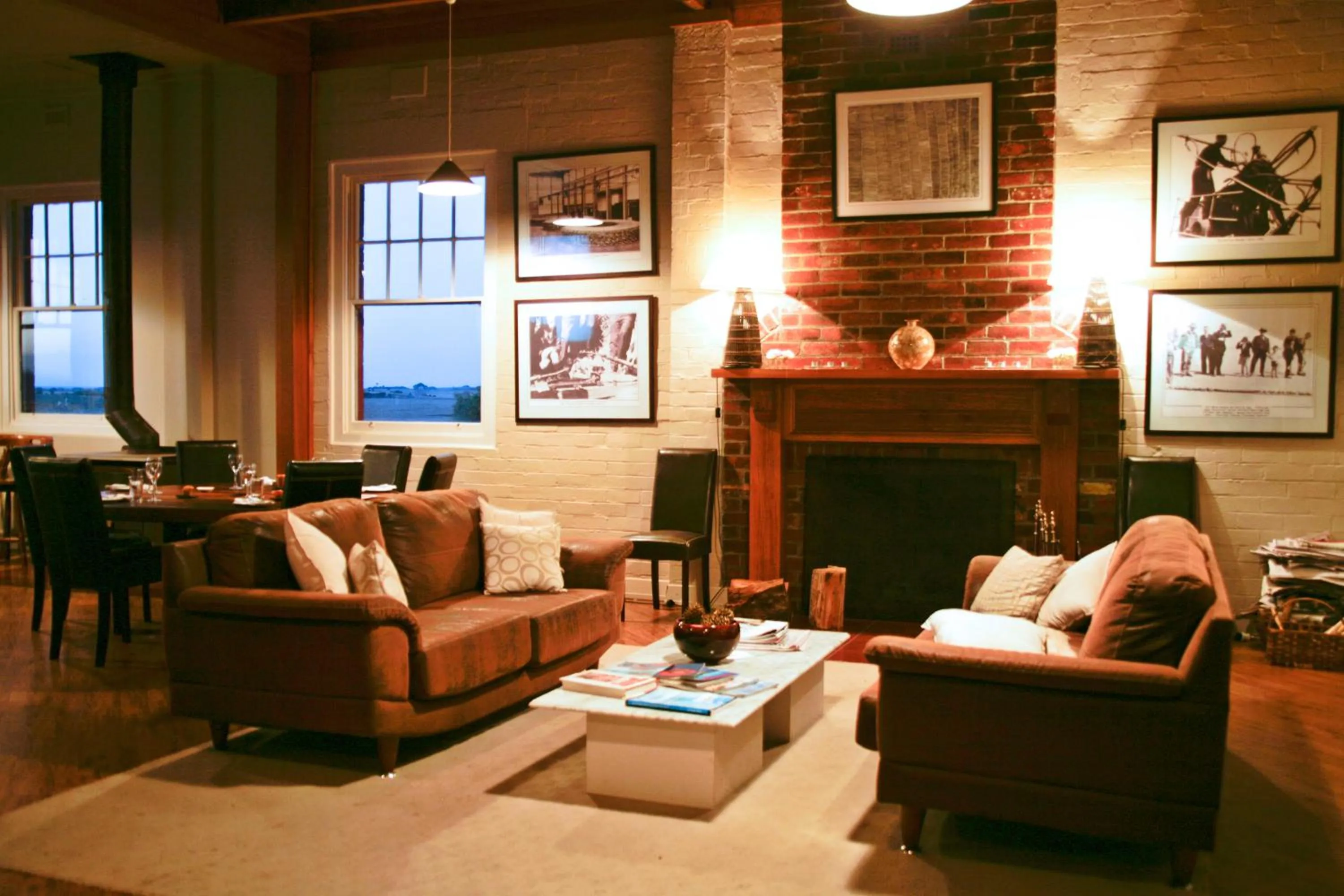 Communal lounge/ TV room in Cable Station Accommodation