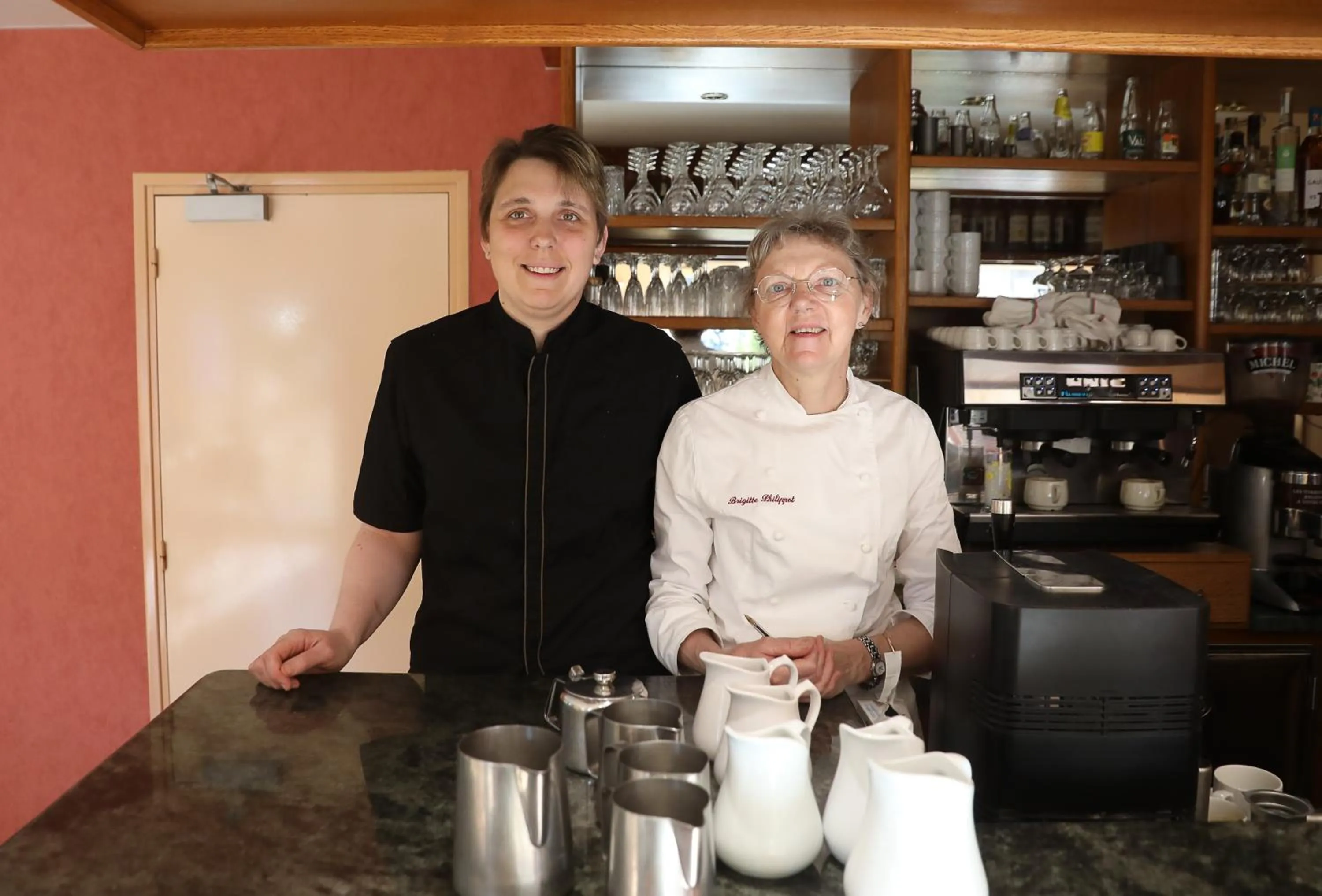 Logis Hotel Spa Restaurant Le Provence