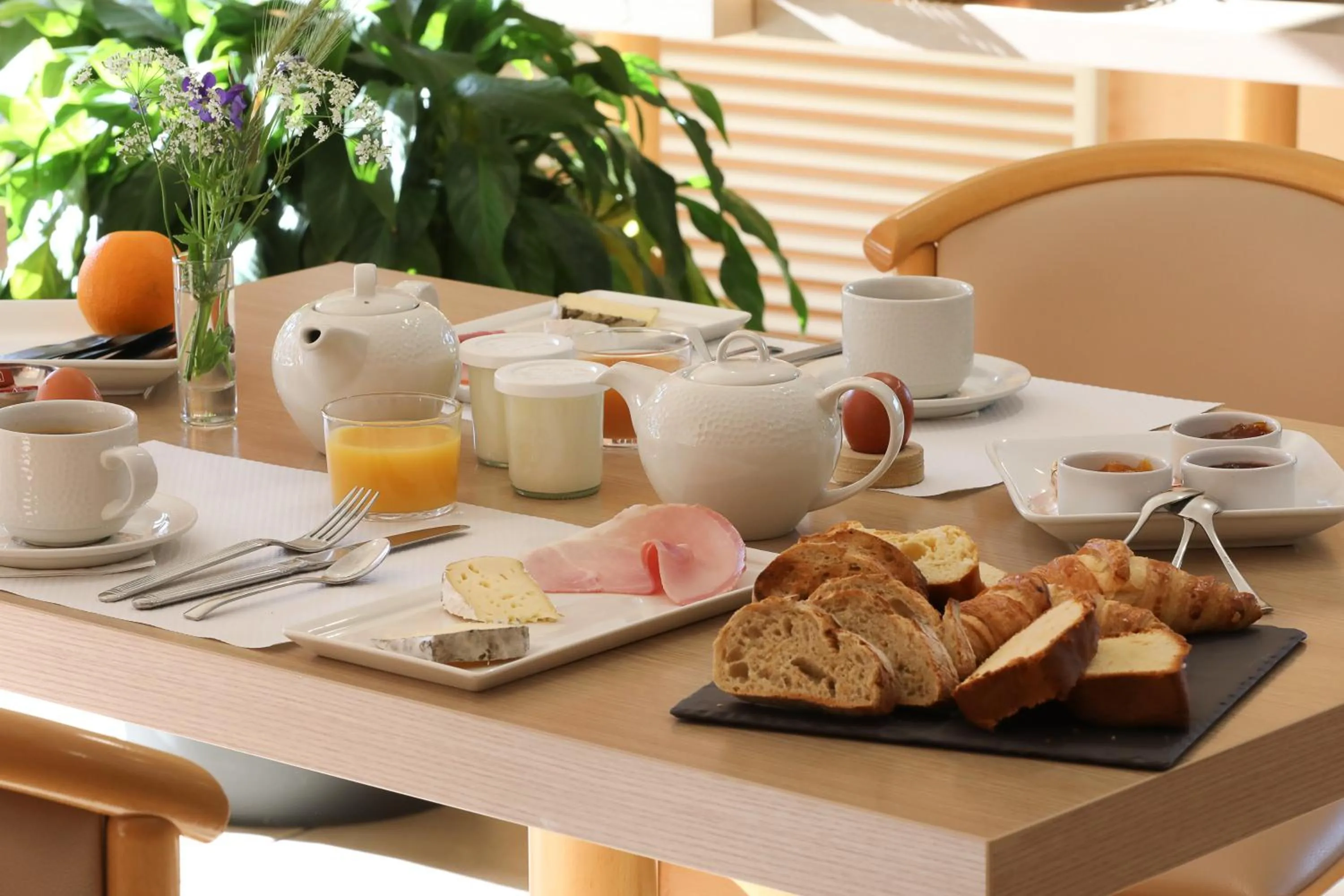 Logis Hotel Spa Restaurant Le Provence