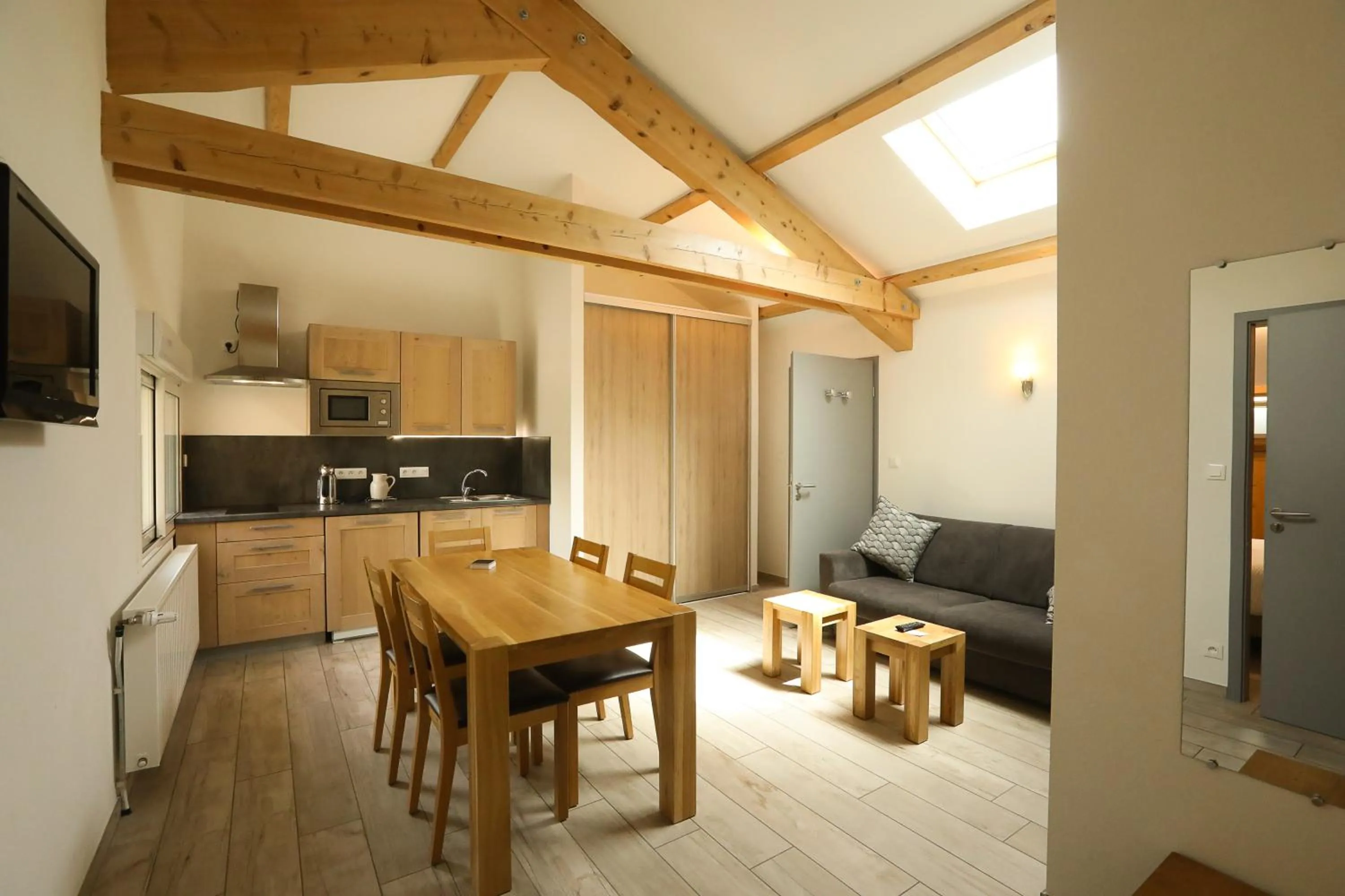 Logis Hotel Spa Restaurant Le Provence