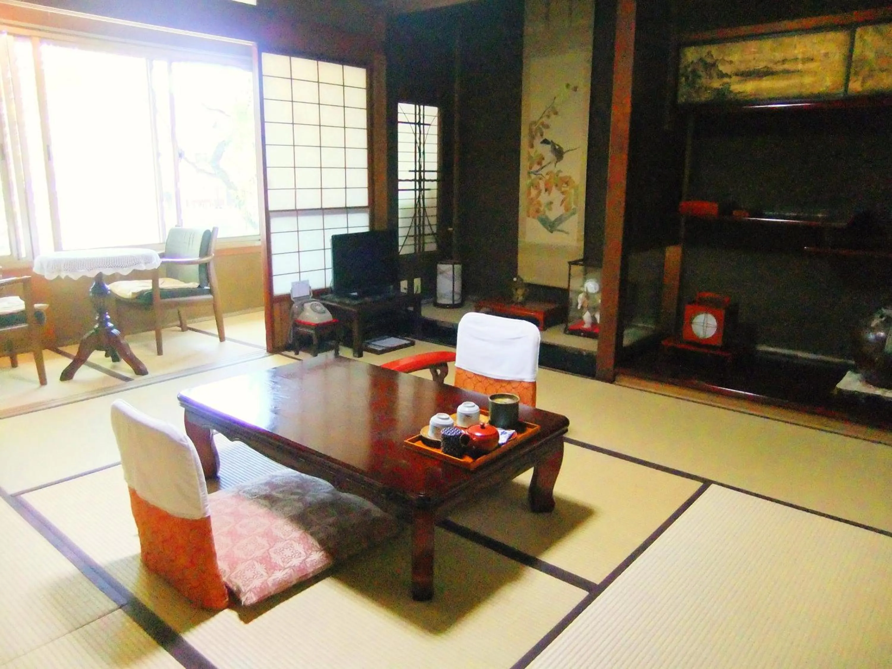 Photo of the whole room in Sumiyoshi Ryokan