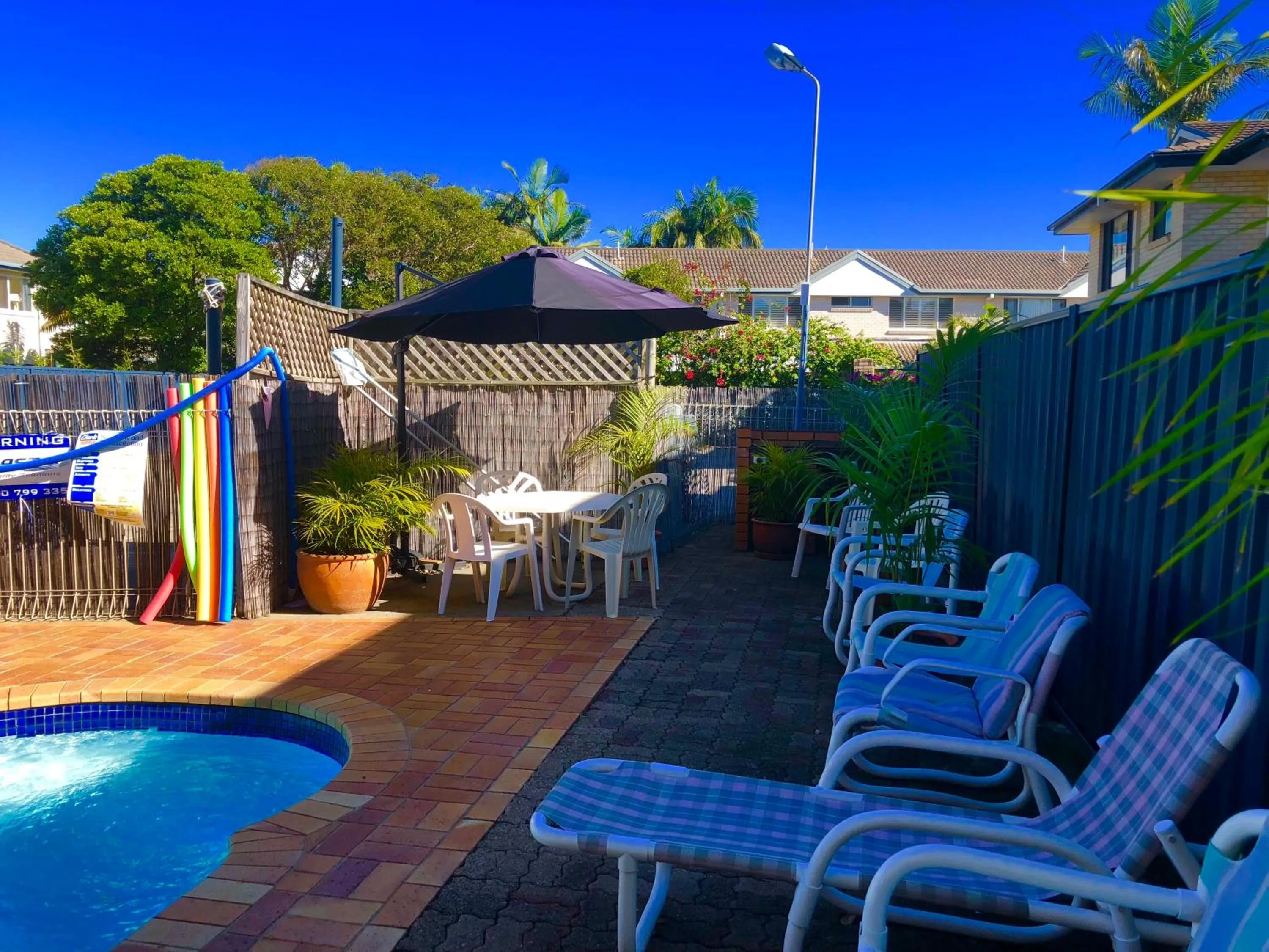 Property building in Bosuns Inn Motel