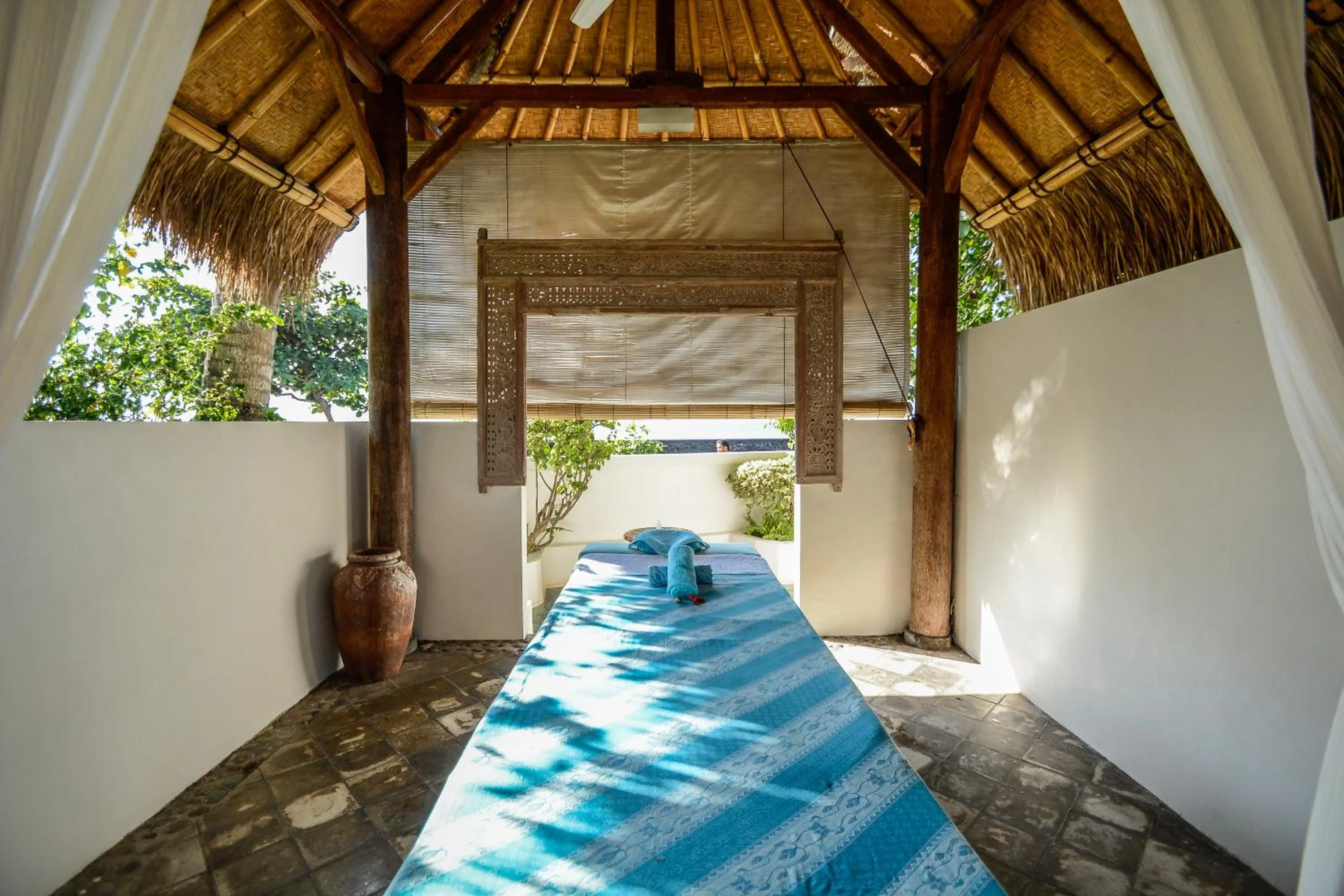 Massage in Aashaya Jasri Resort