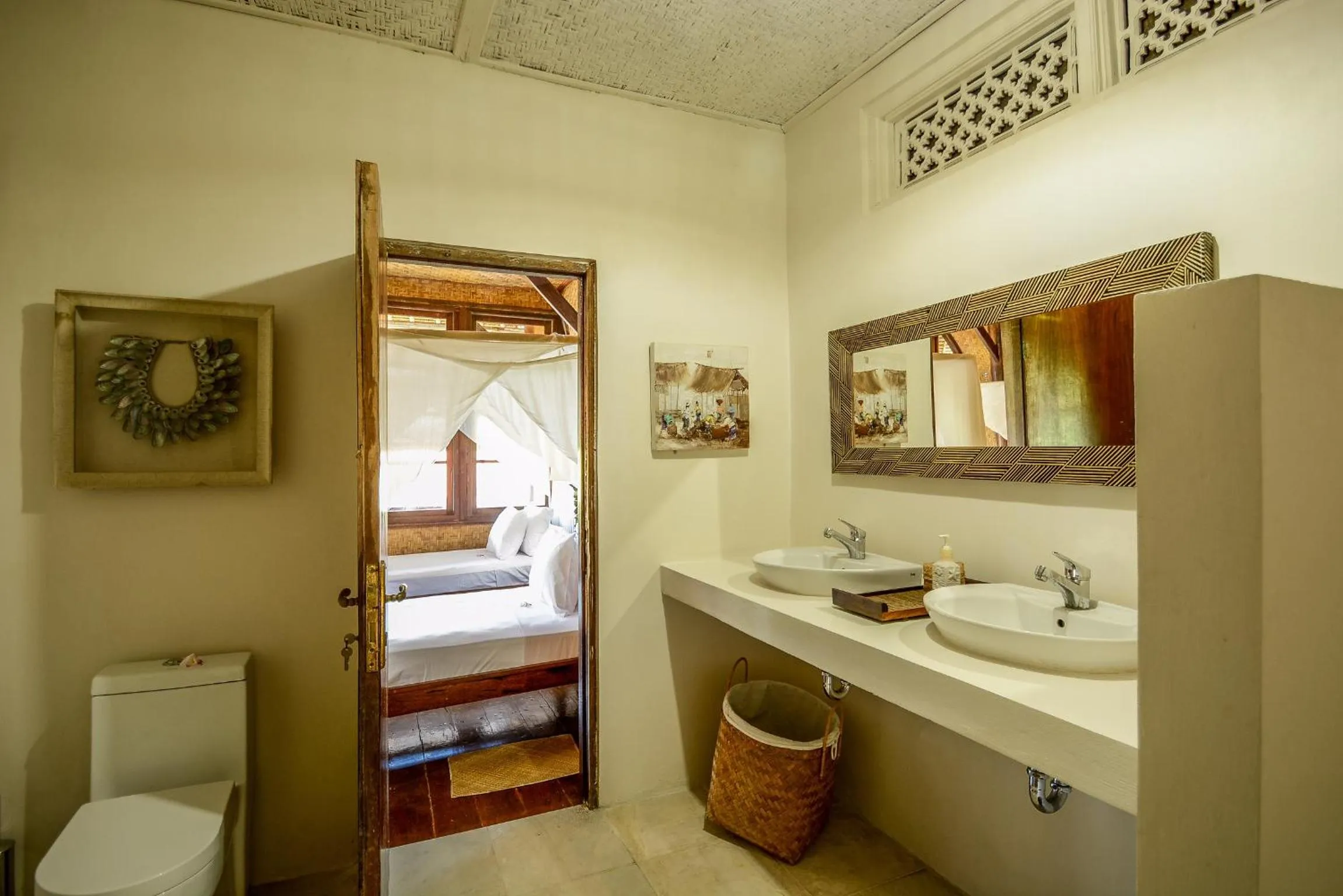 Toilet in Aashaya Jasri Resort