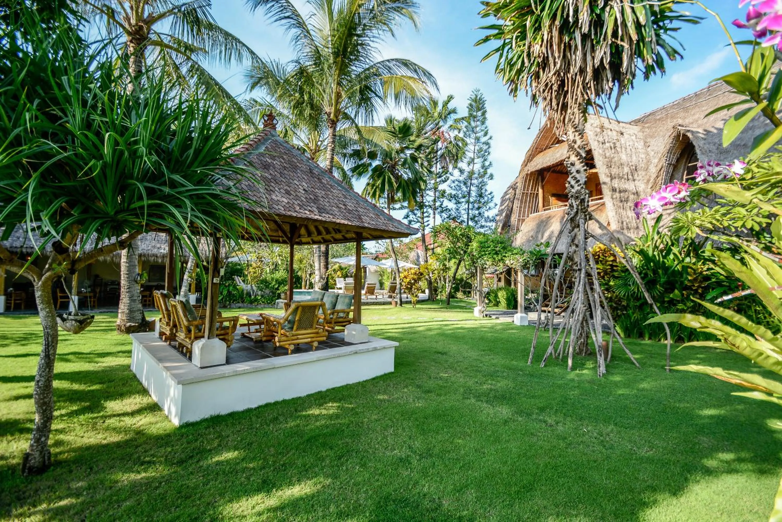 Garden in Aashaya Jasri Resort