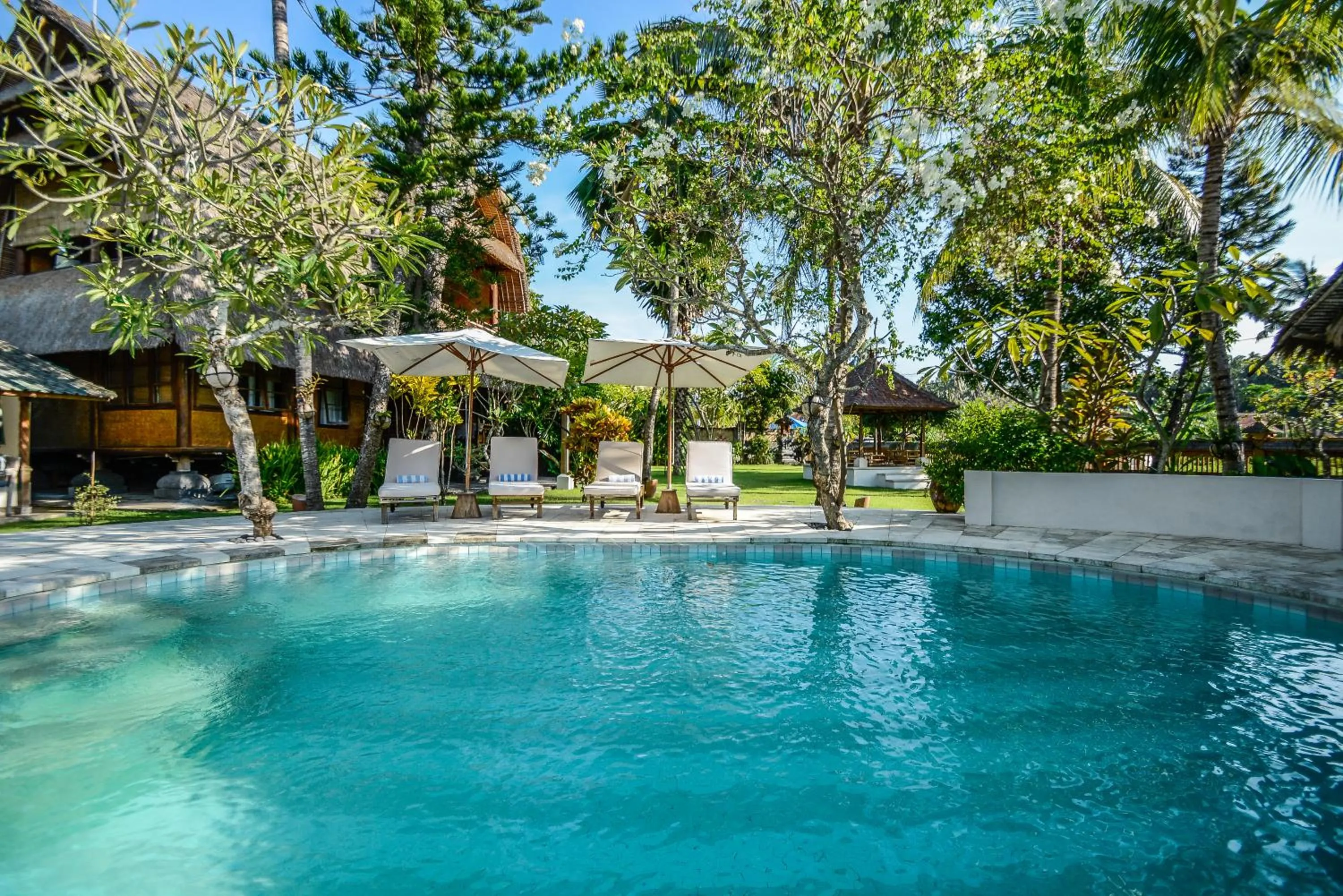 Swimming pool in Aashaya Jasri Resort