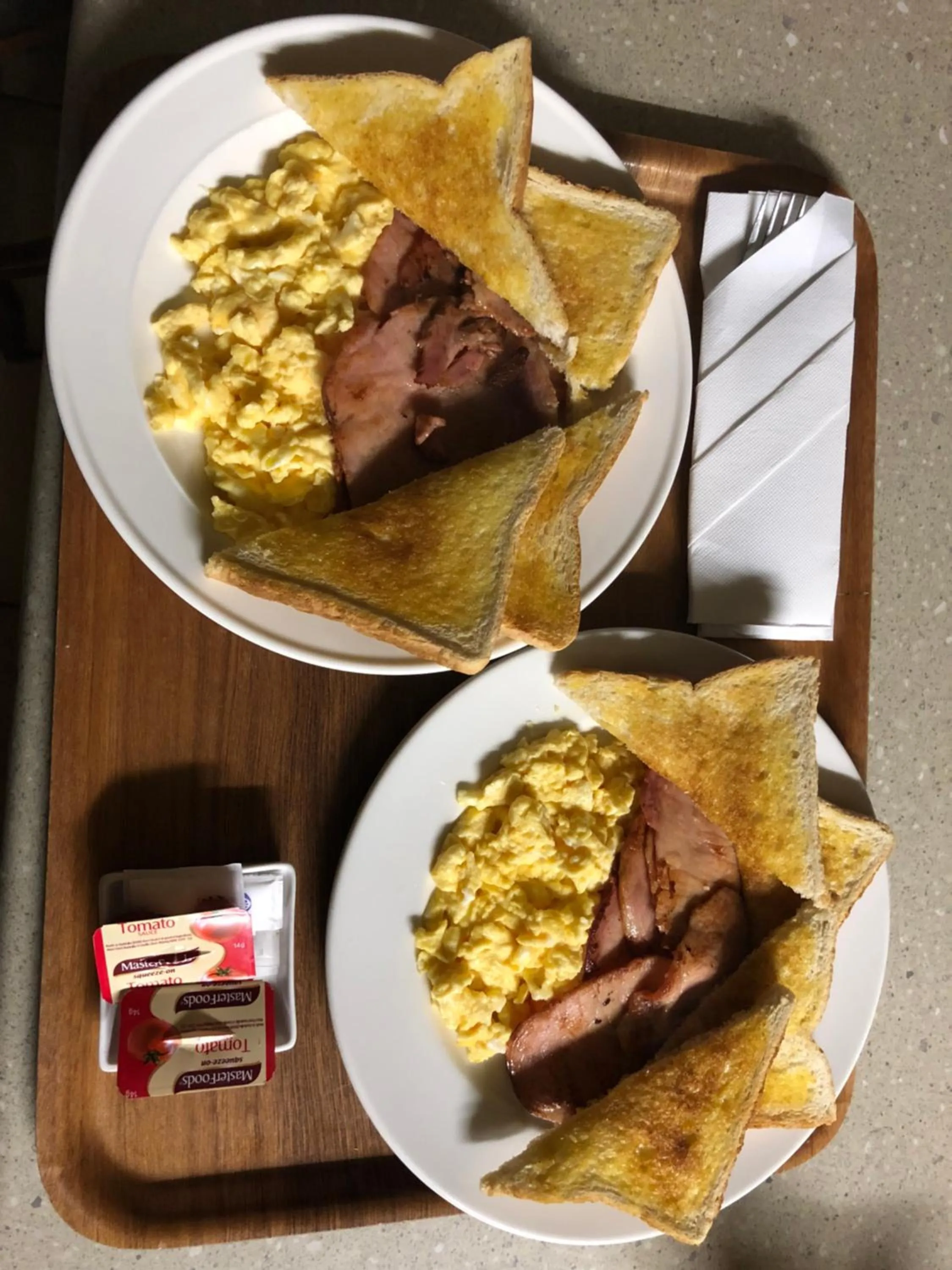 Breakfast in Statesman Motor Inn