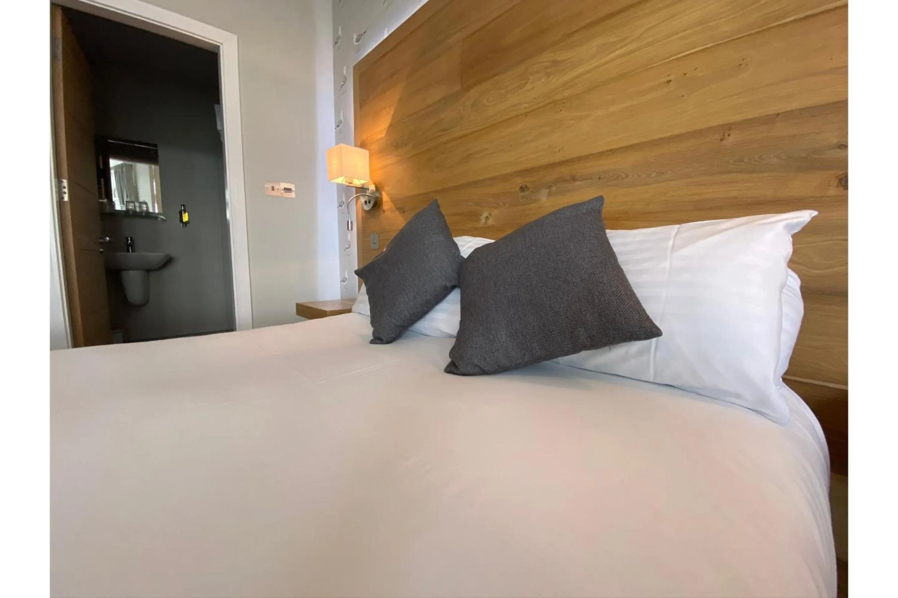 Bedroom, Bed in Harmony Apartments