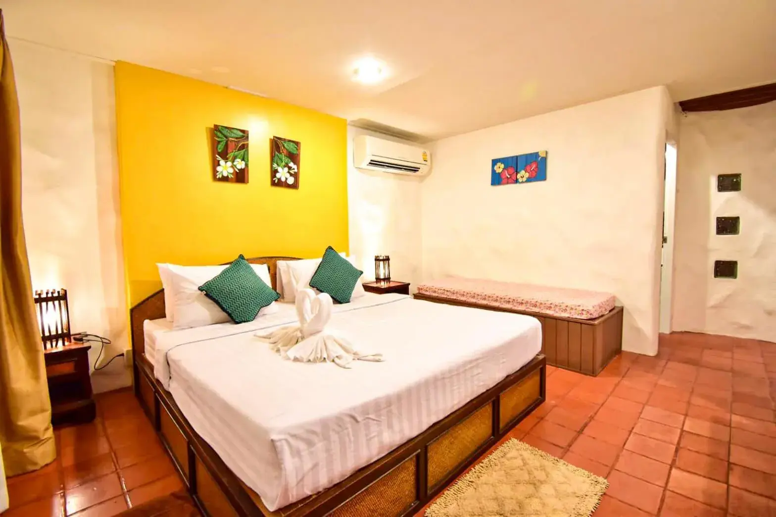 Bed in Vongdeuan Resort Bed in Vongdeuan Resort