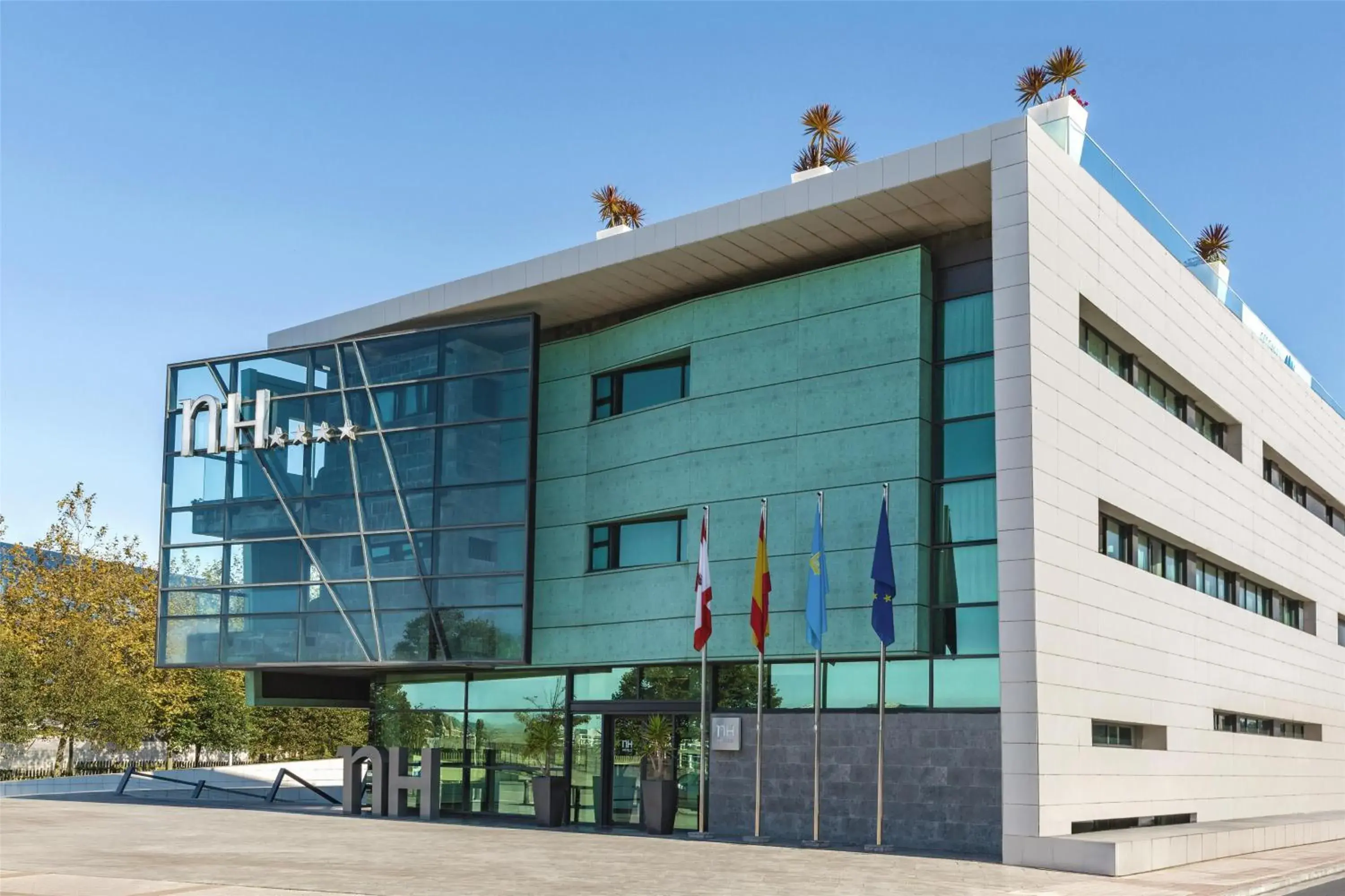 Property building in NH Gijón Property building in NH Gijón