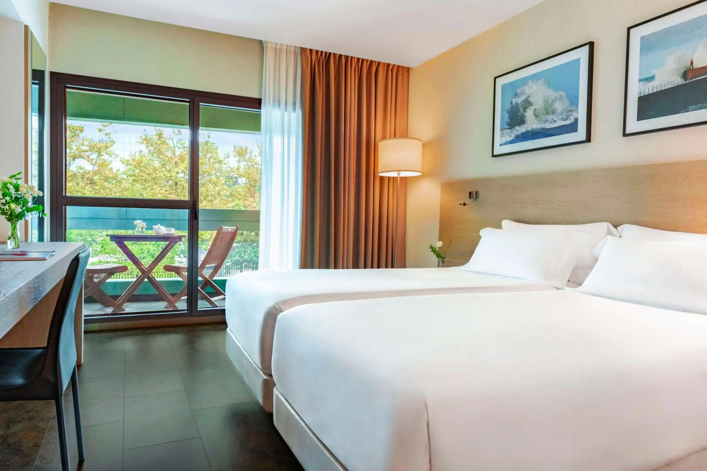 Property building, Bed in NH Gijón Property building, Bed in NH Gijón