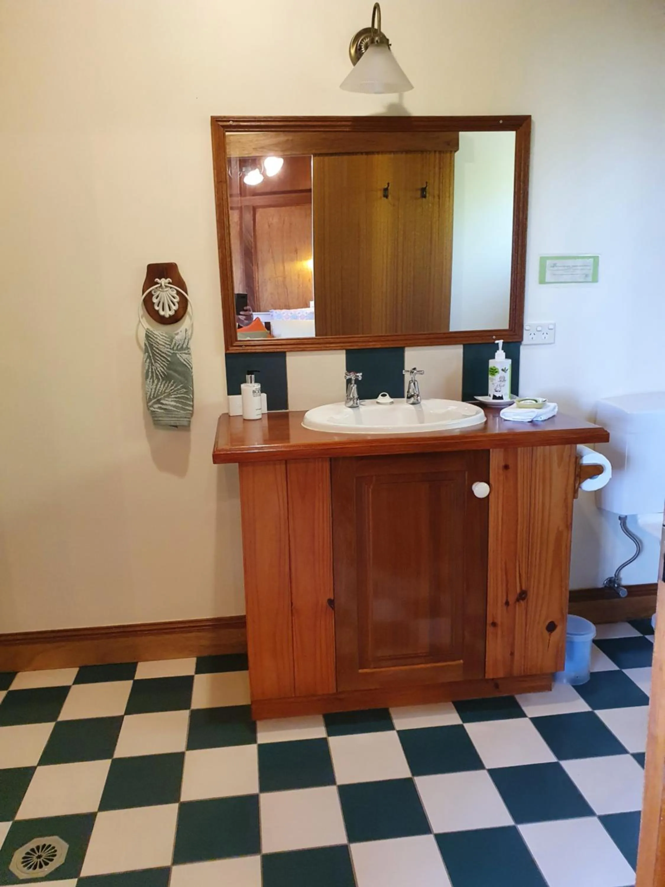 Tamborine Mountain Bed and Breakfast