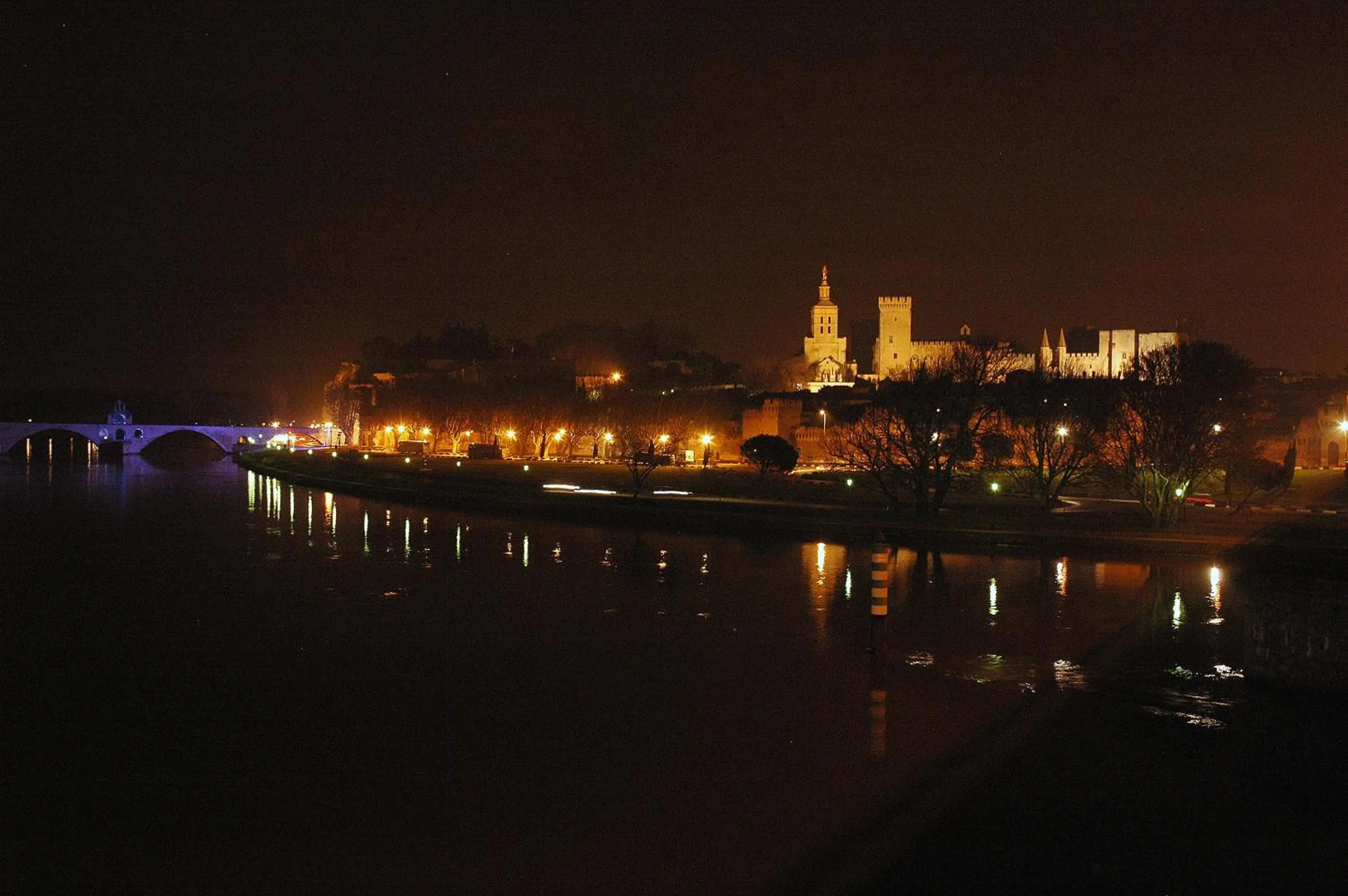 Night in Hôtel Les Corps Saints