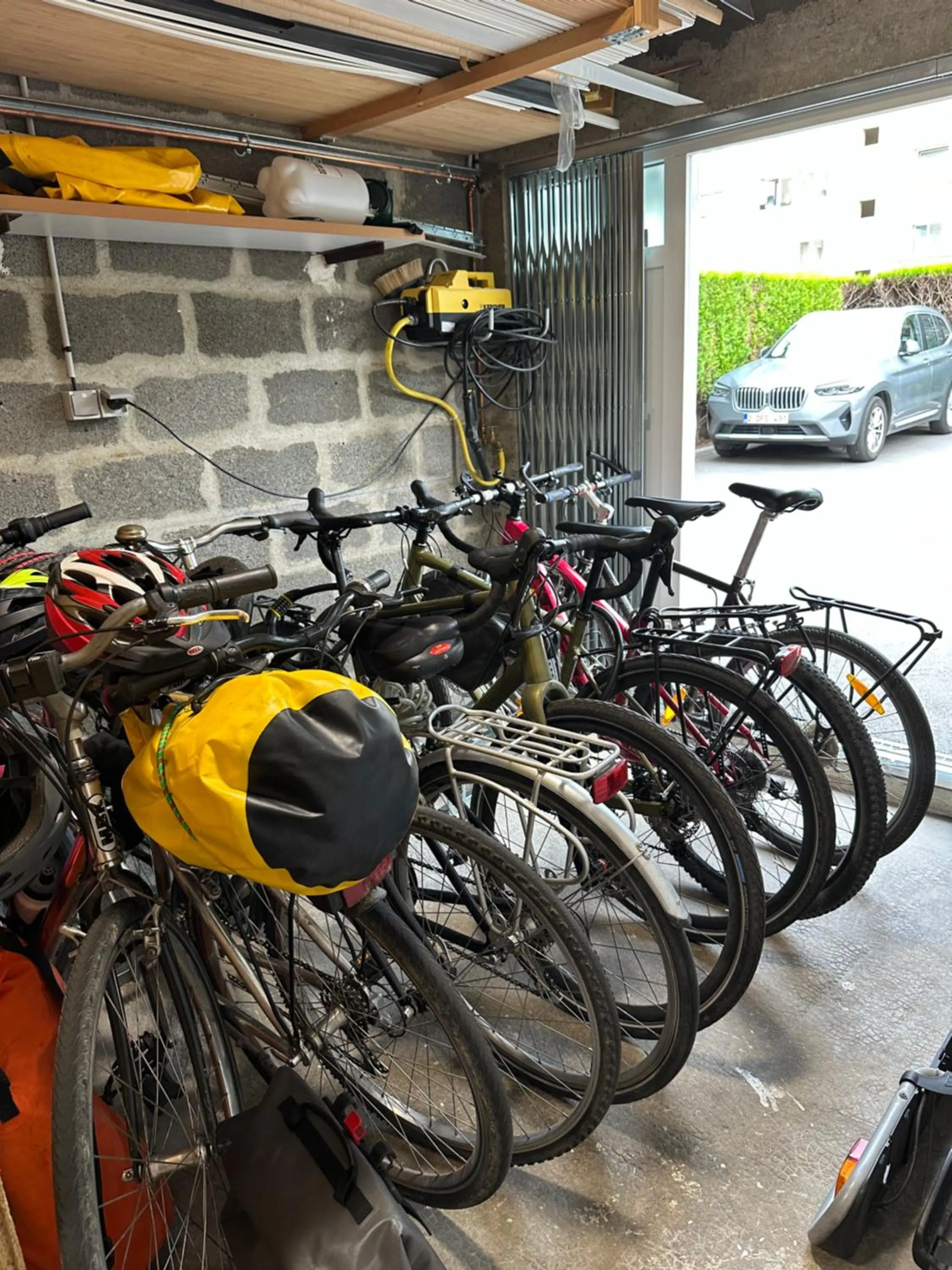 Property building in Hôtel de Caen