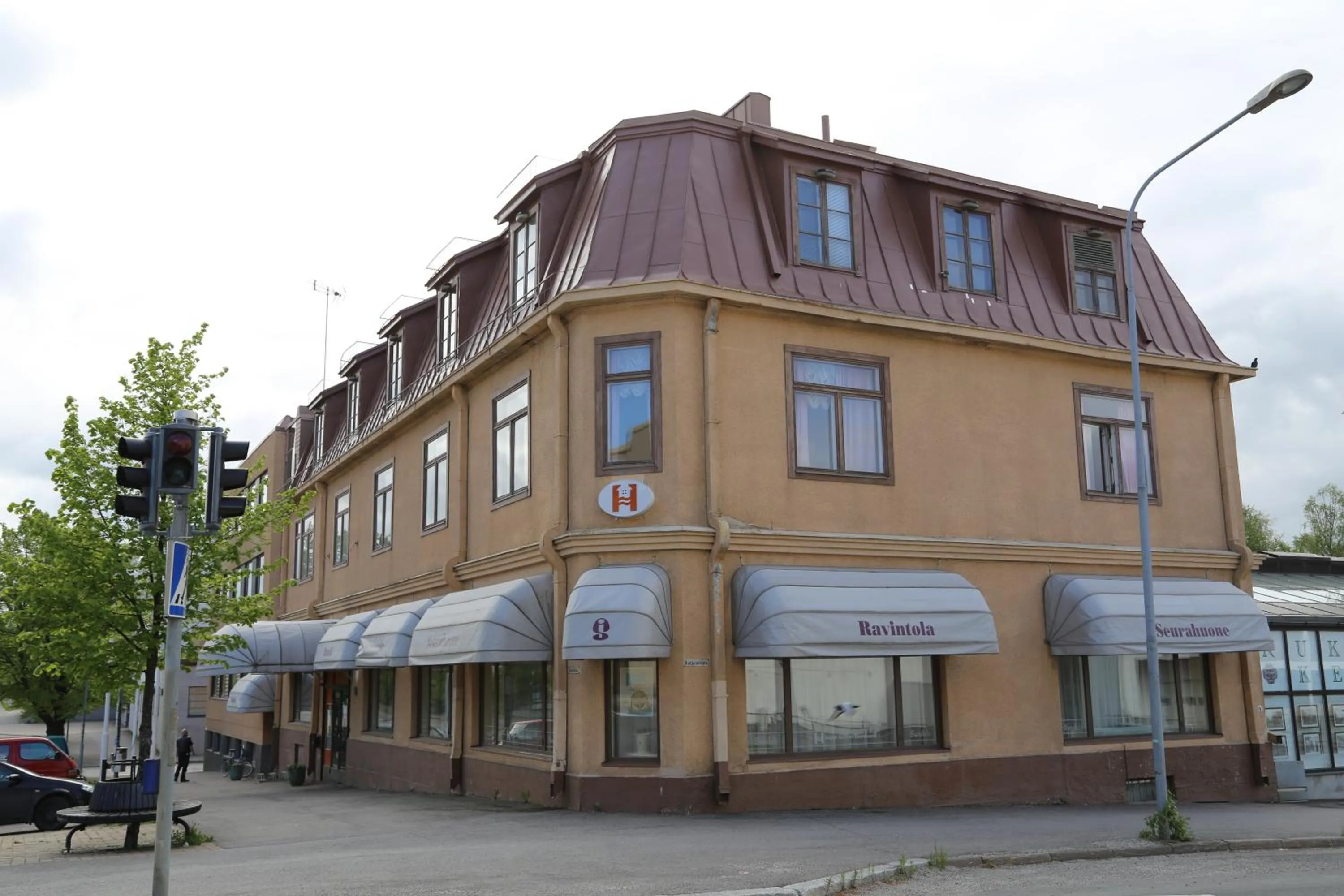 Property building in Hotelli Iisalmen Seurahuone