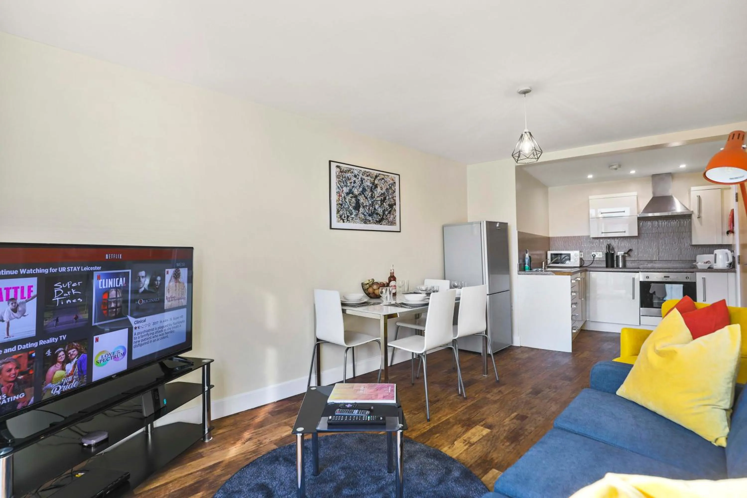 Living room in UR STAY Apartments Leicester