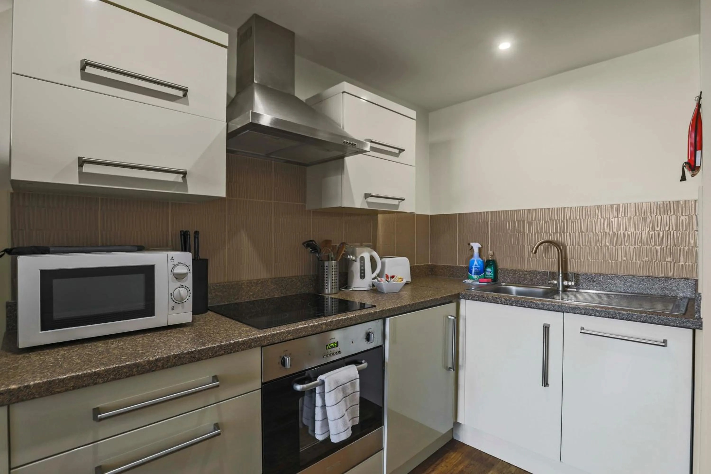 Kitchen or kitchenette in UR STAY Apartments Leicester